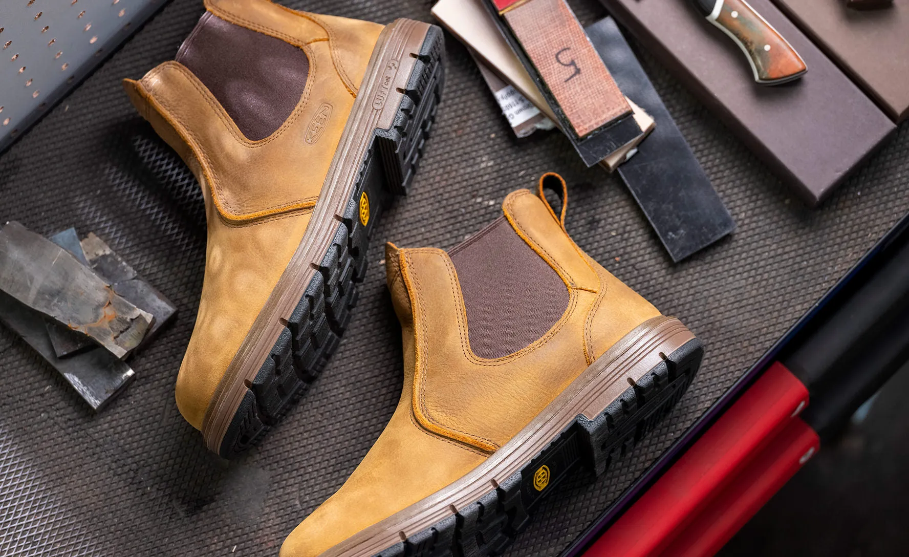 Men's San Jose Chelsea 90 Heel Boot (Soft Toe)  |  Belgian/Gum
