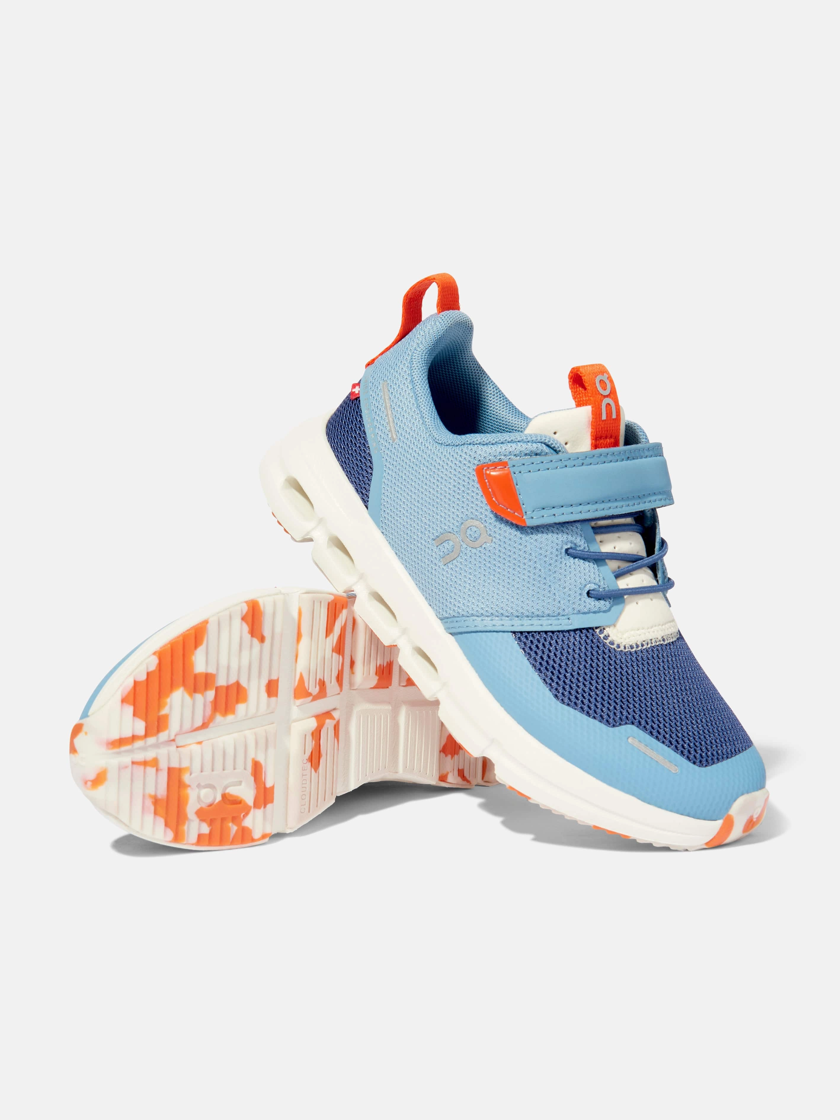 Next-Level Gear, Lightweight Design, Beige Shoulder Bag With Buckle Boys Cloud Play Trainers in Blue