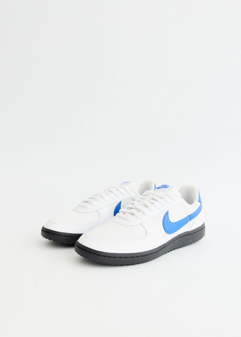 Field General '82 'White and Varsity Royal' Sneakers Neoprene, Portable & Rechargeable