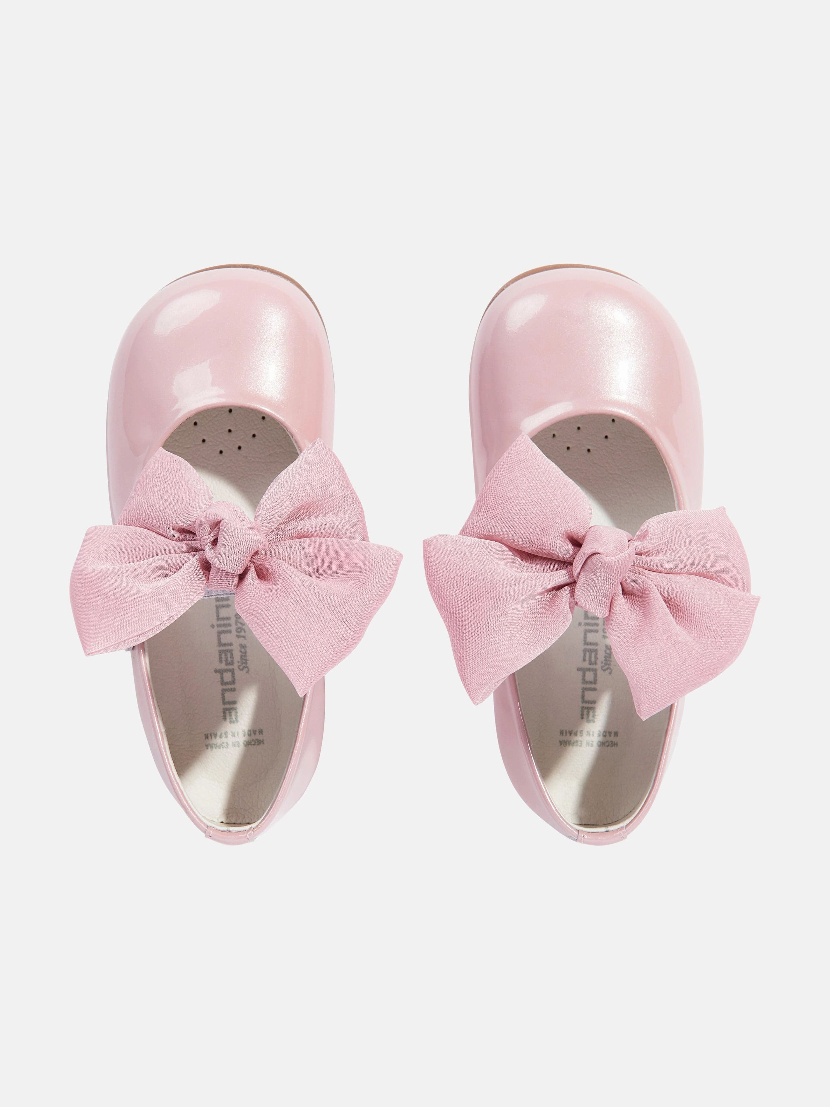 Andanines Girls Patent Leather Bow Shoes in Pink Style Meets Function, Water Bottle Pocket