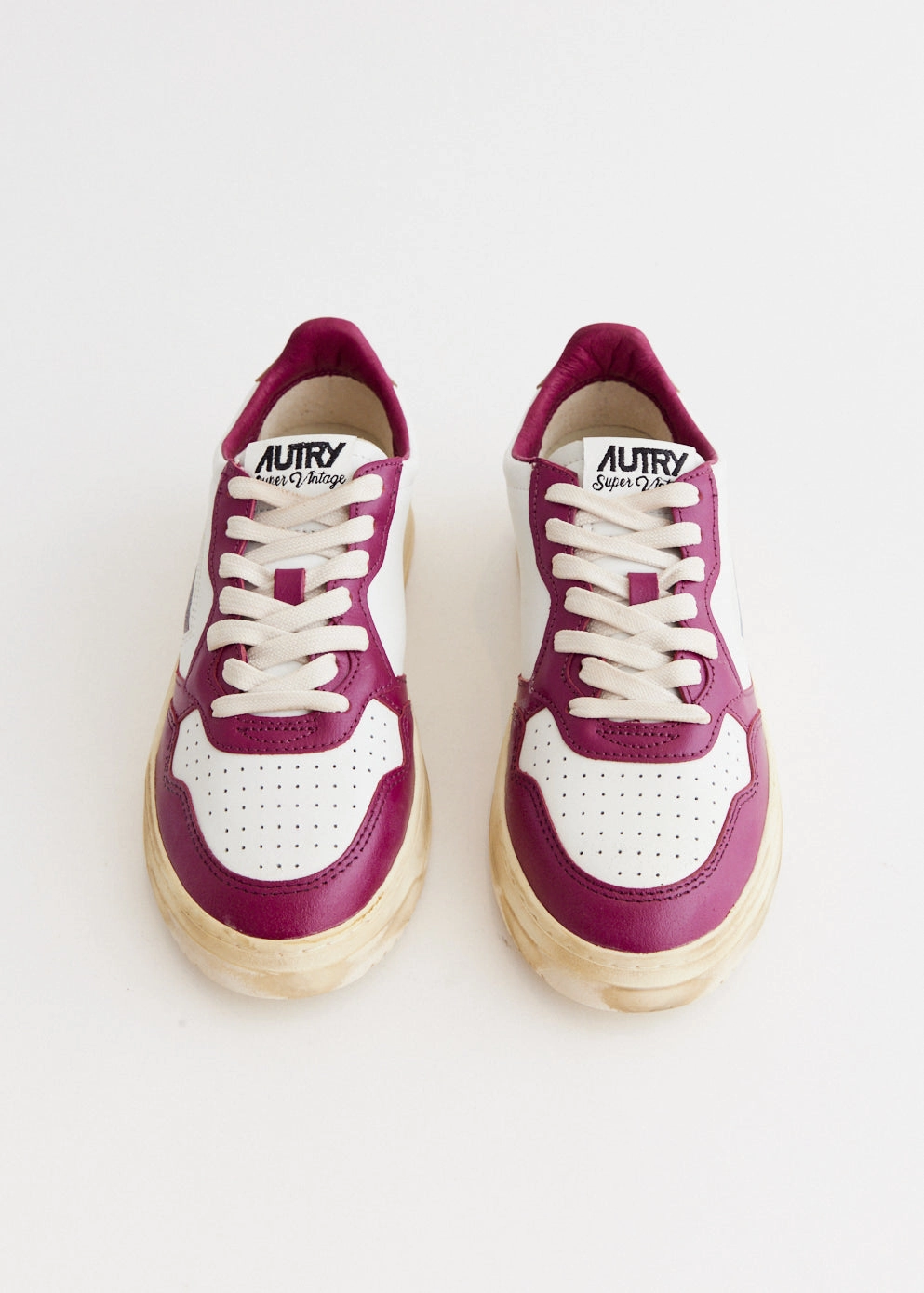 Expandable, Functional, Minimalist Vibe Women's Super Vintage Low Sneakers