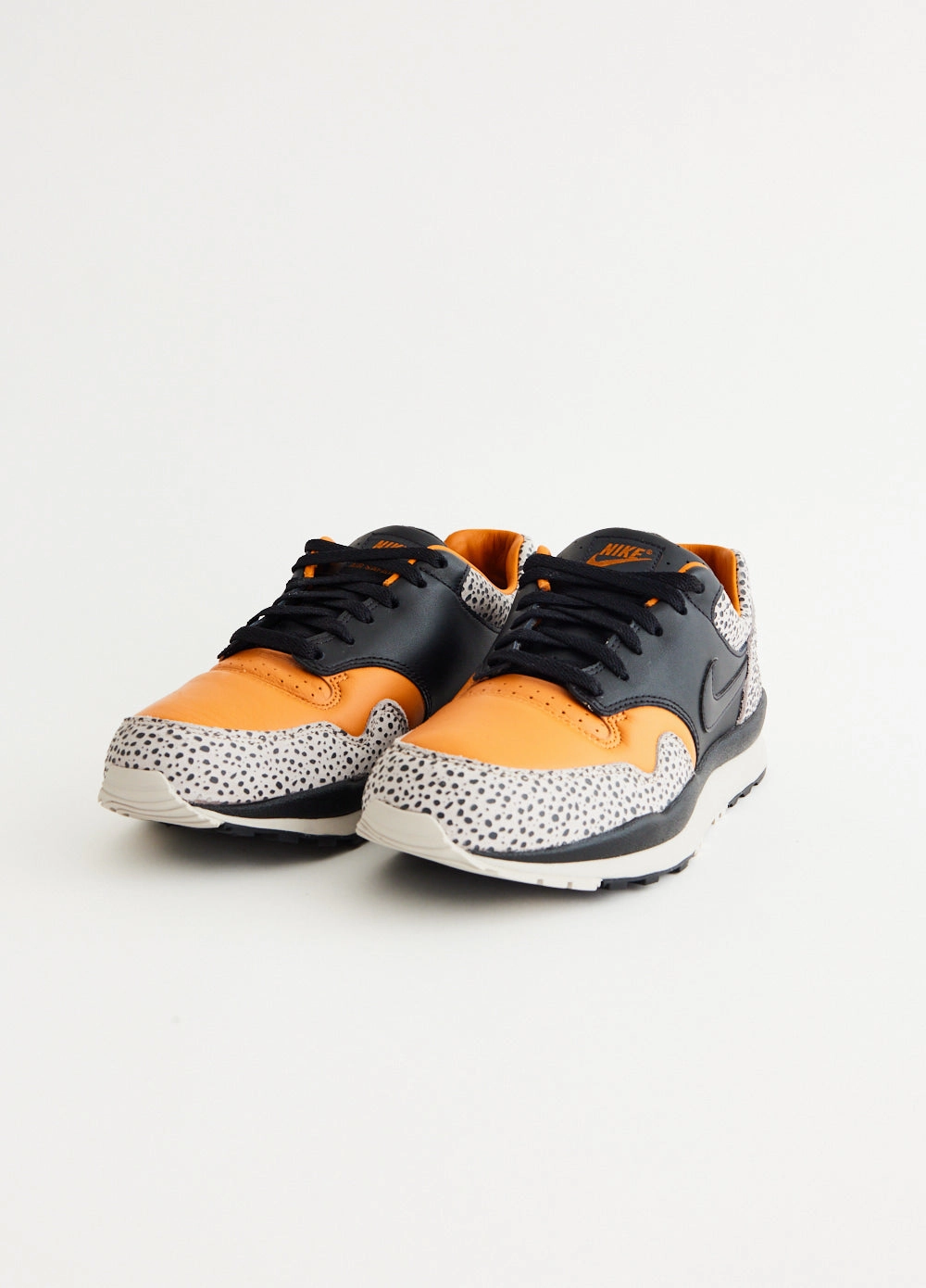 Just Arrived, Sustainable, Upgrade Your Essentials Air Safari OG 'Black Monarch' Sneakers