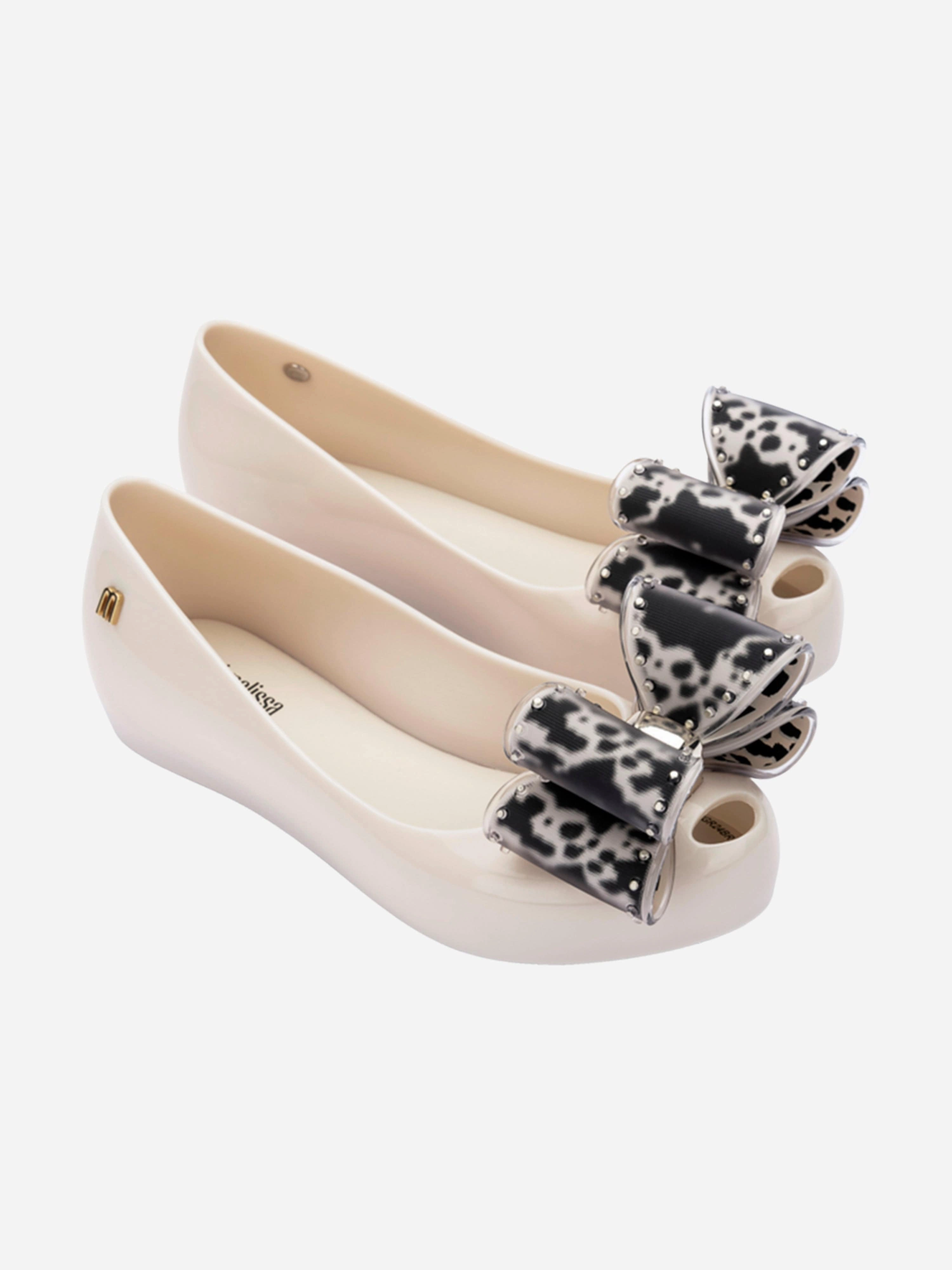 Girls Ultragirl Classic Bow Ballerinas in Ivory Boho