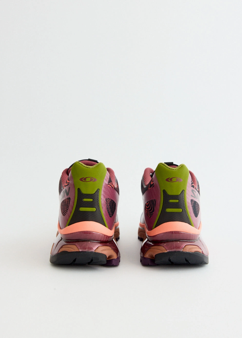 Quick Access Pocket, Straw, Made With Care XT-4 OG R.A.D 'Nocturne' Sneakers