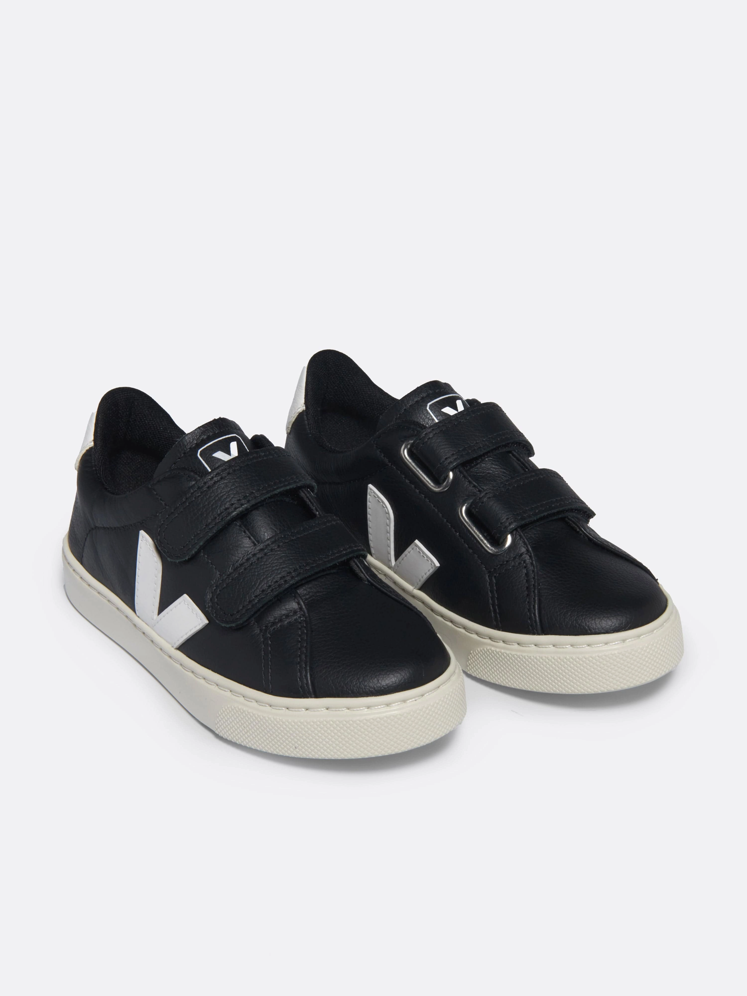 The Smart Buy Kids Leather Esplar Trainers in Black