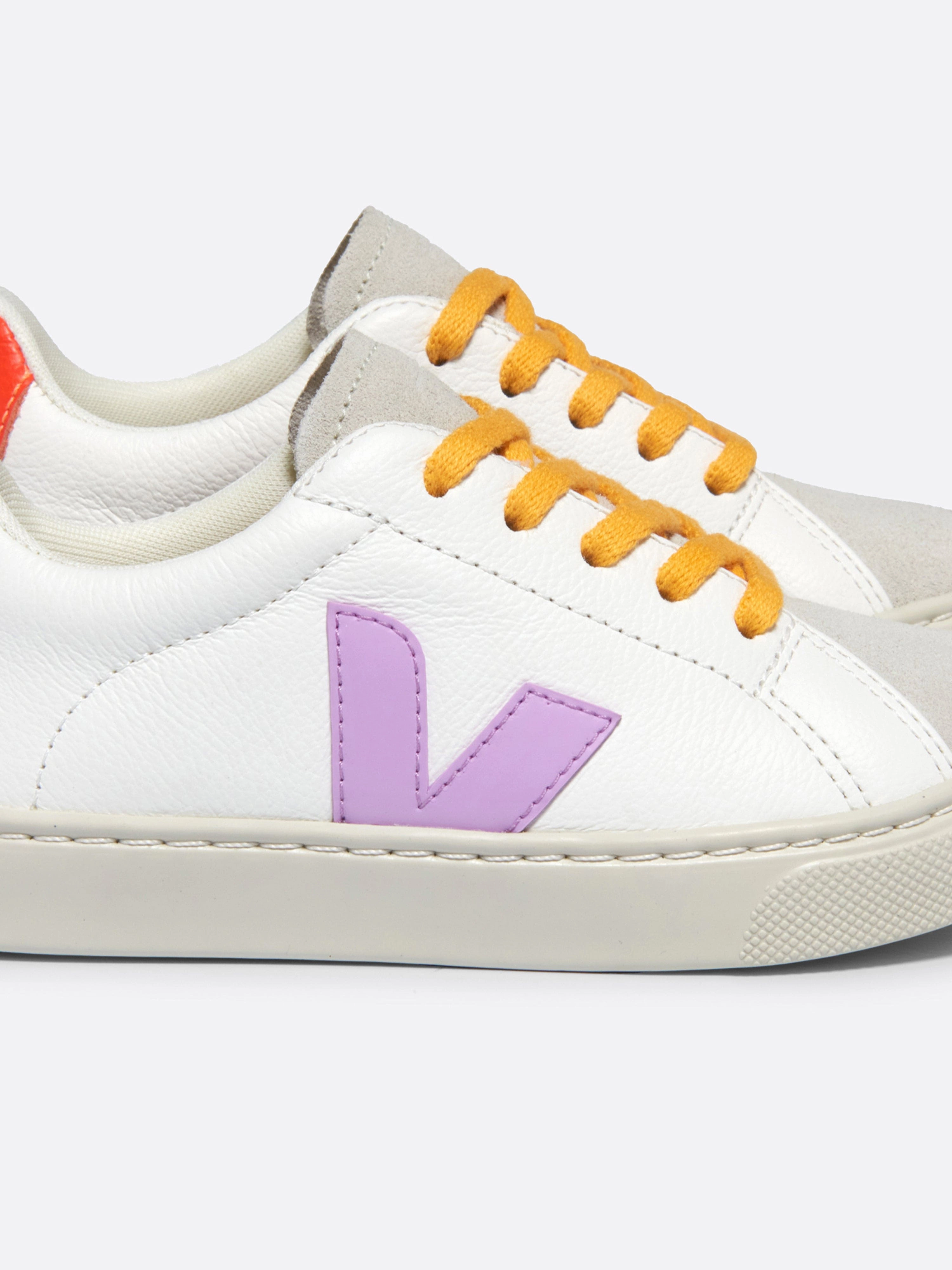 Vinyl Veja Kids Laces Leather Esplar Trainers in White Cute