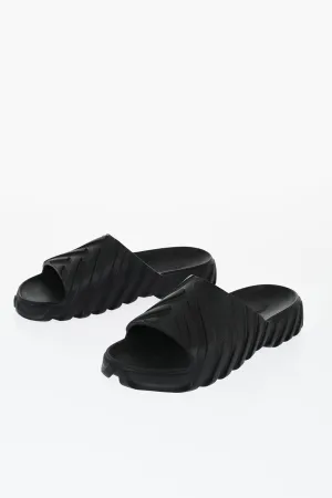 Off-White Embossed Exploration Sliders