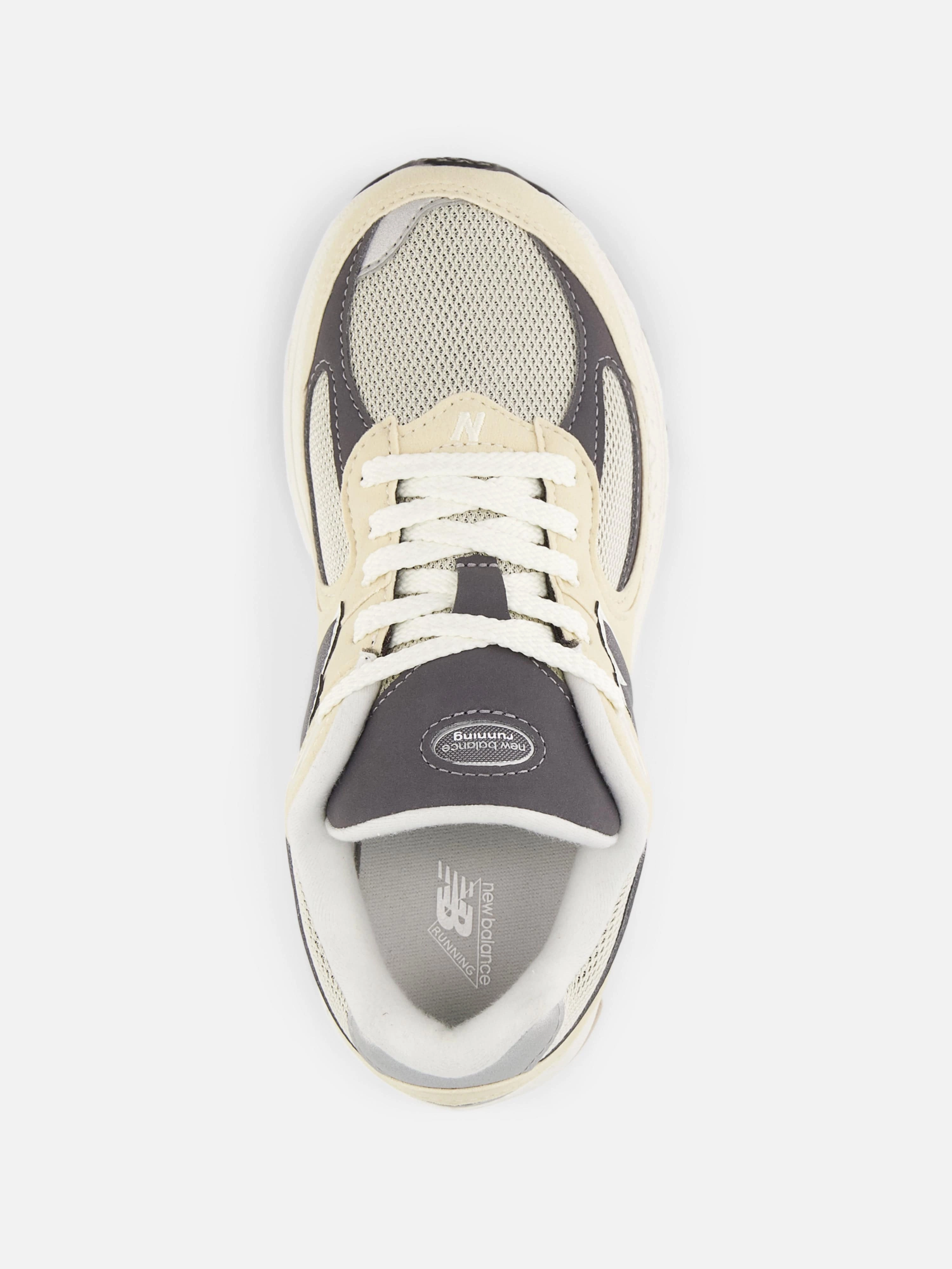 Metallic New Balance Boys 2002 Trainers in Beige