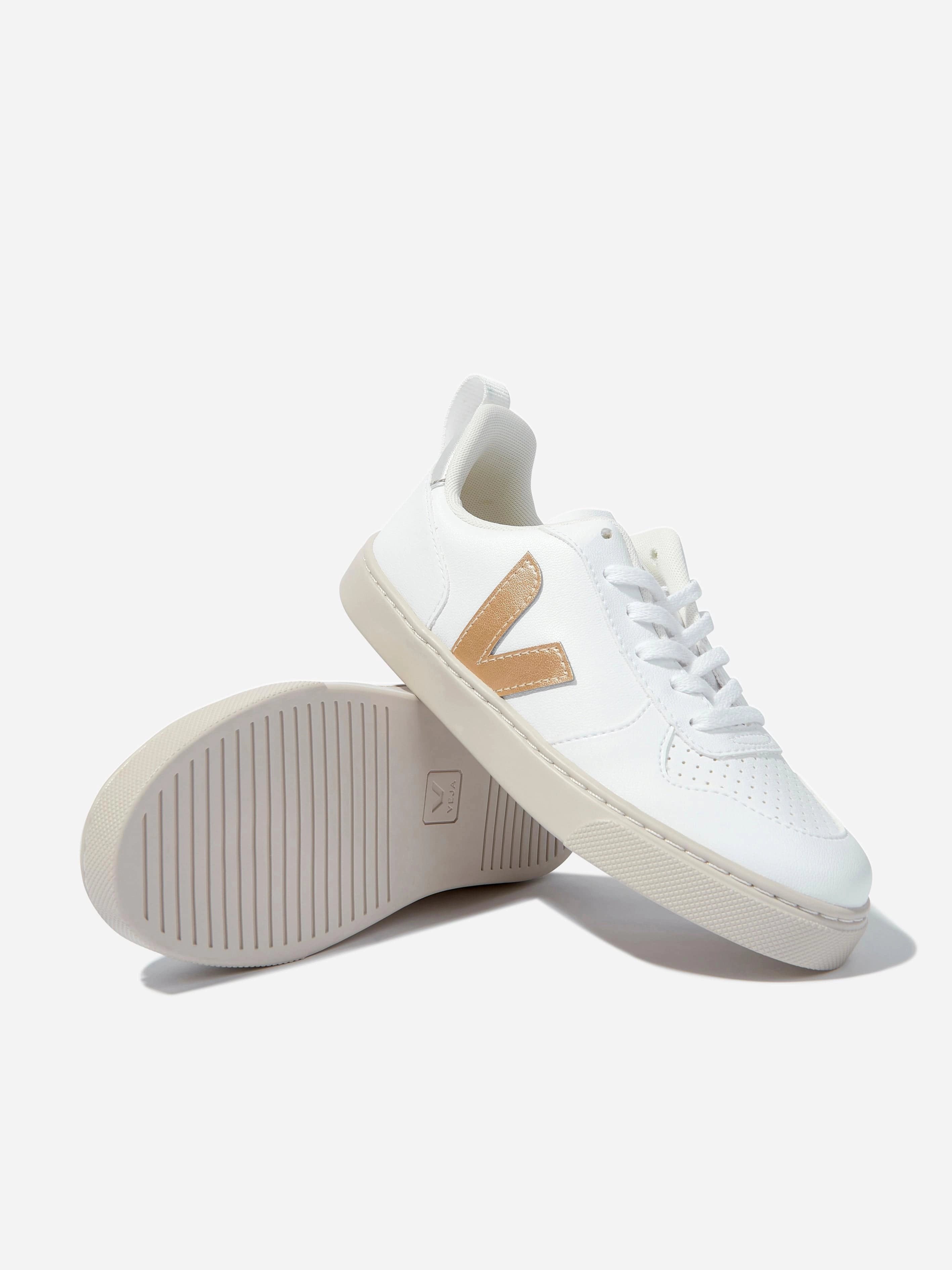 Veja Kids V-10 Laces Trainers in White Multiple Compartments, DonT Miss Out, Tailored Fit