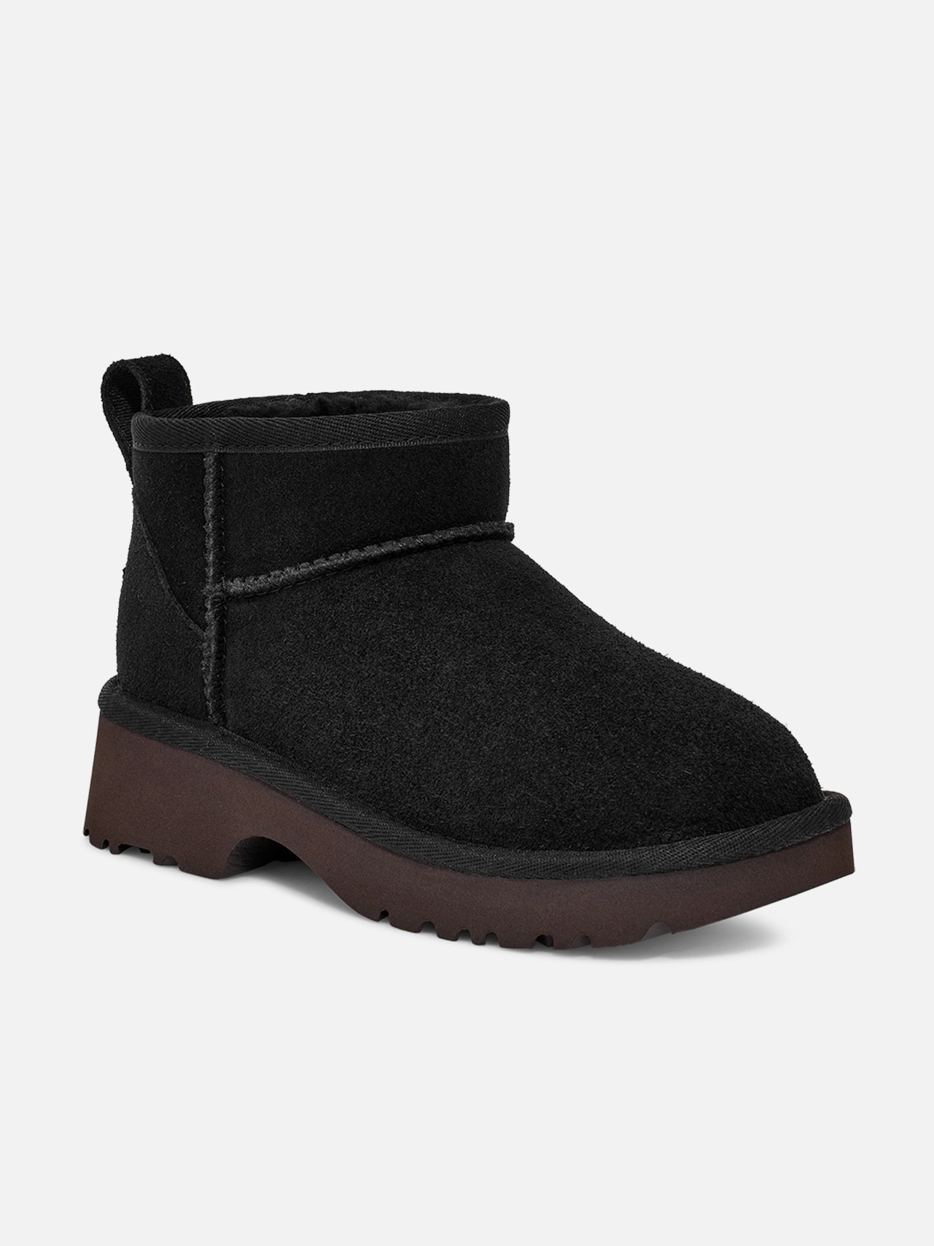 Stay Comfortable All Day, A Better Way To Shop, Beige Shoulder Bag With Buckle UGG Girls Classic Ultra Mini New Heights Boots in Black