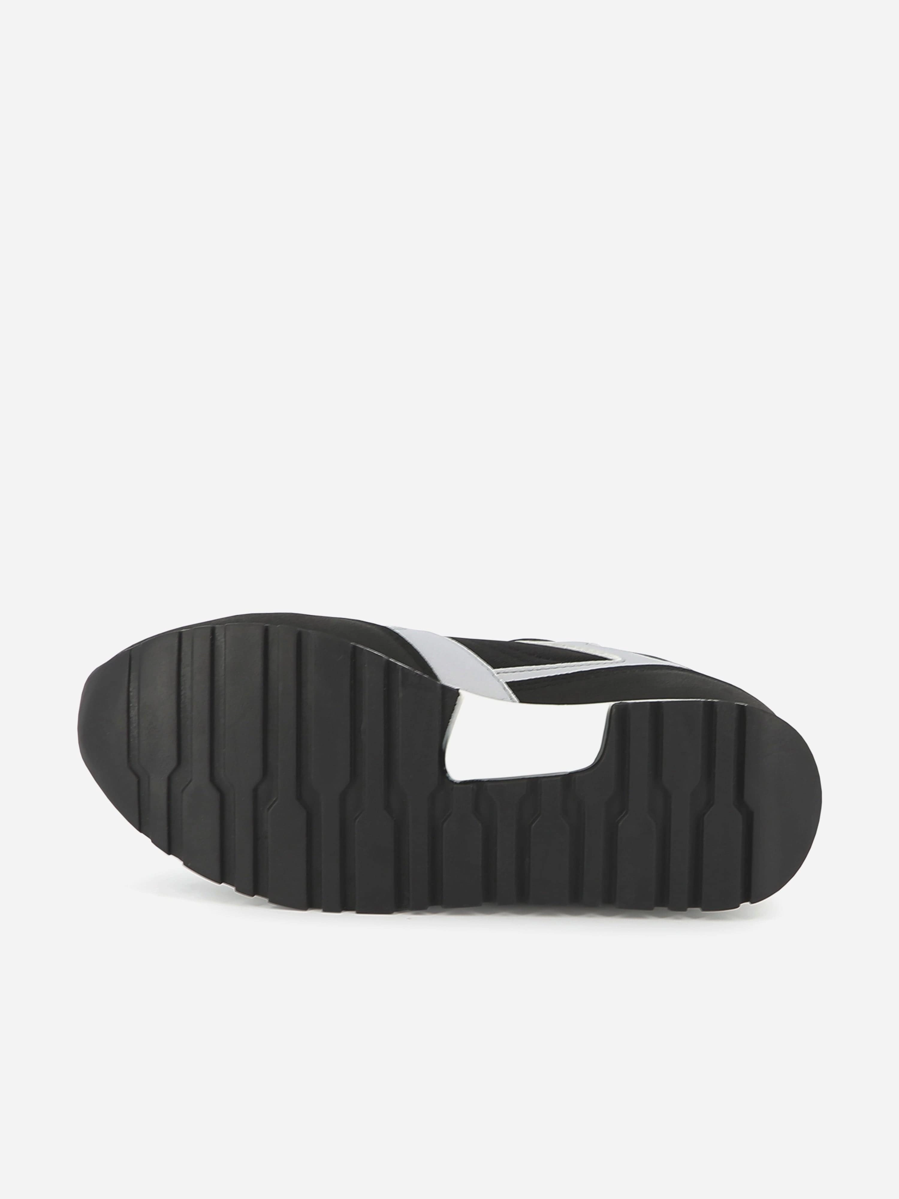 BOSS Boys Lace Up Logo Trainers in Black Rfid Blocking