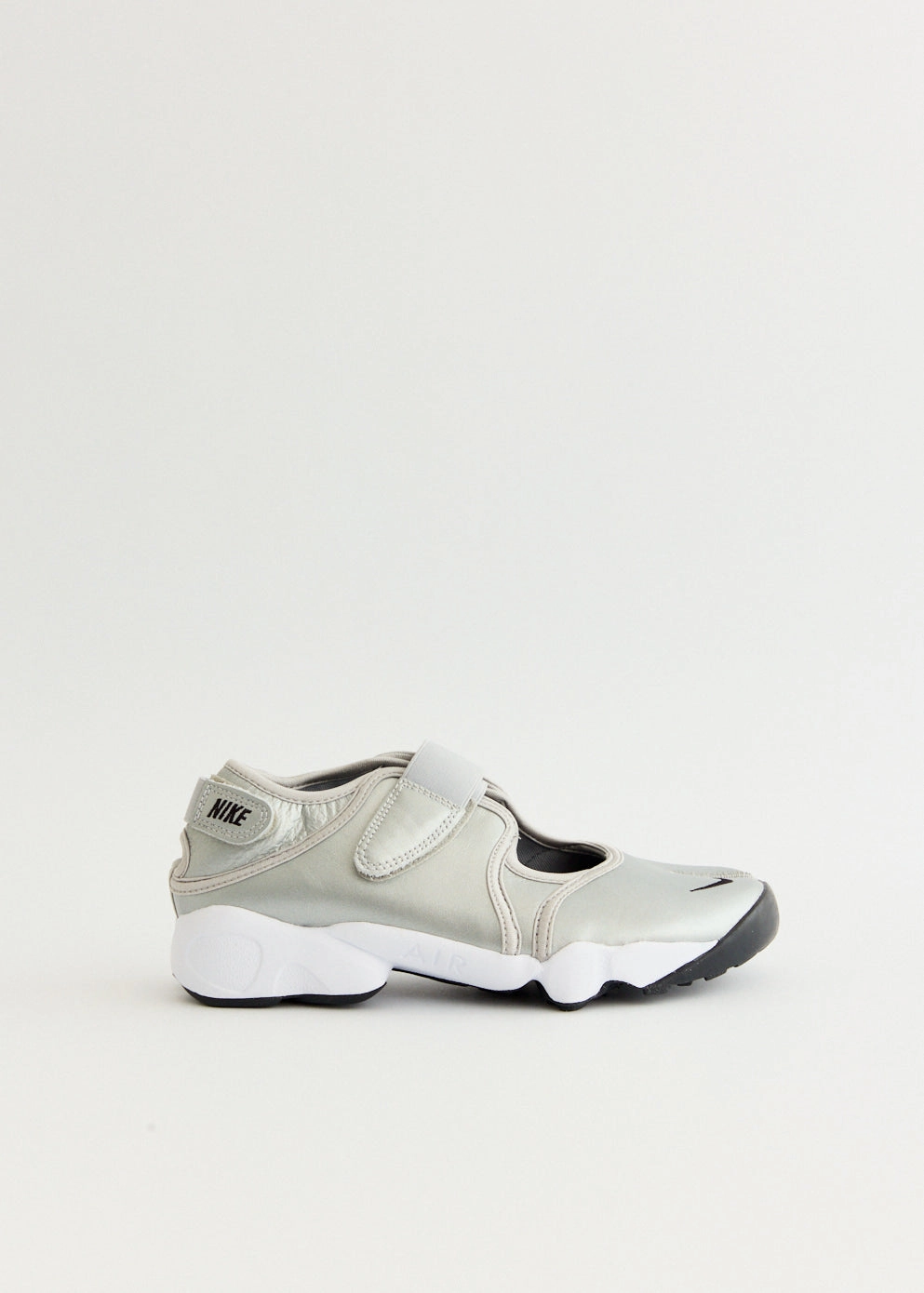 Enjoy Free Shipping, Sleek & Affordable Premium Quality Women's Air Rift 'Metallic Silver' Sneakers Genuine Guarantee
