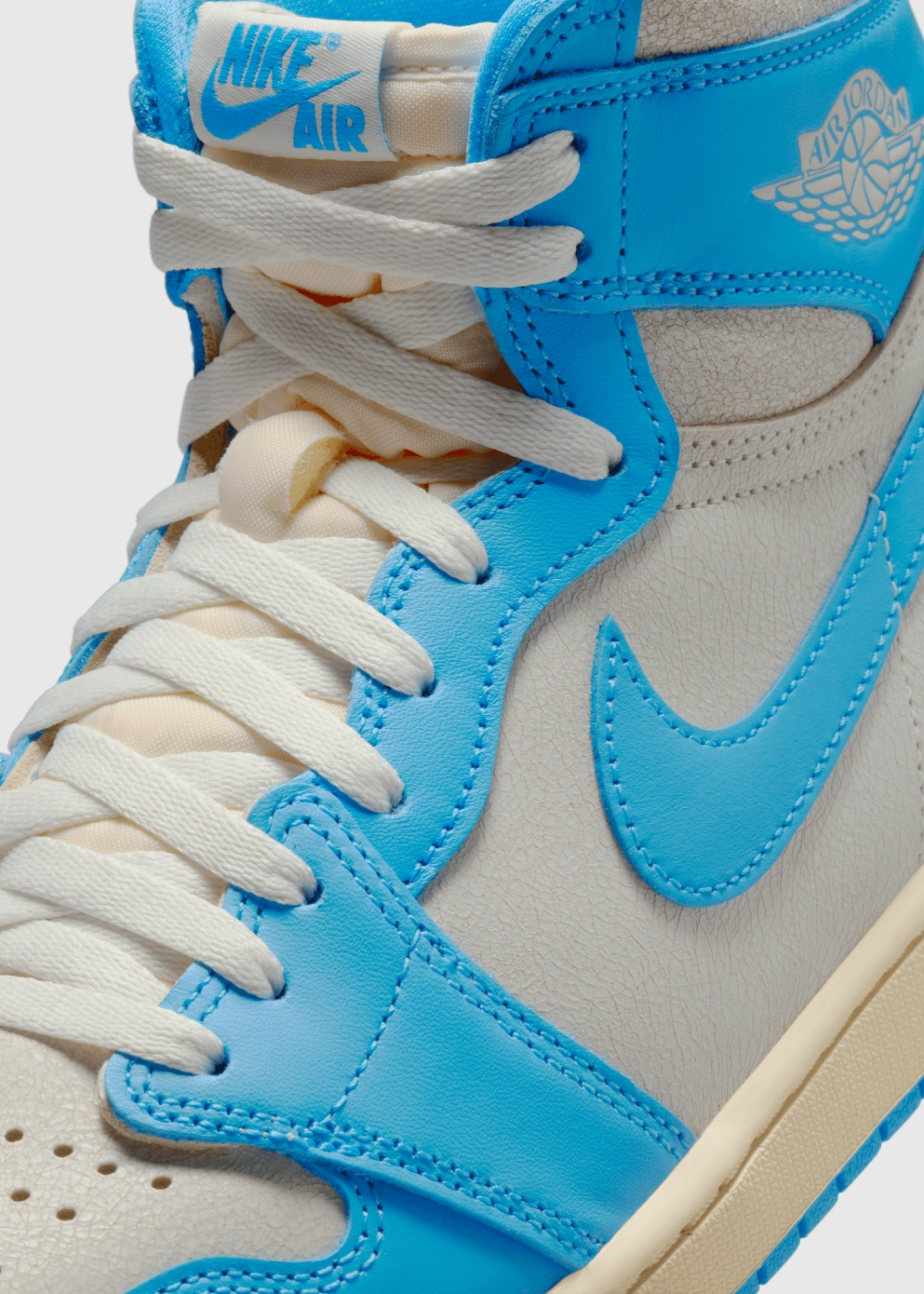 Air Jordan 1 Retro High OG 'UNC Reimagined' Sneakers Straw, Leather