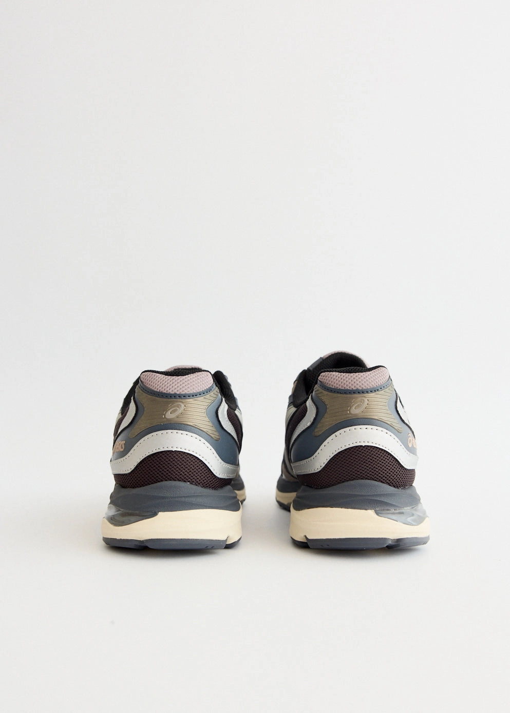 Click To Buy GEL-K1011 'Black Carrier Grey' Sneakers Secure Fit