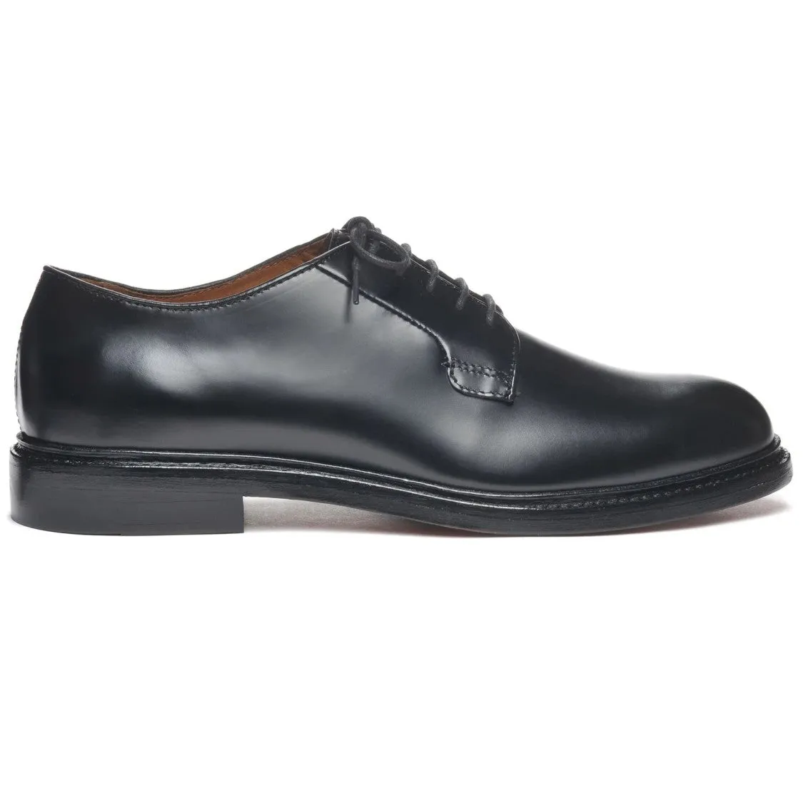 Refined Leather Shoes With Versatile Silhouette