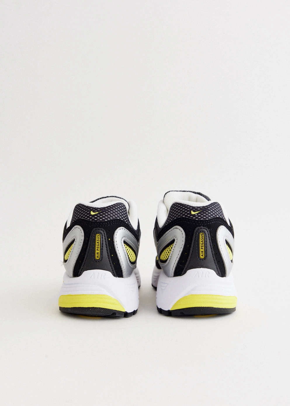 Style Meets Function Women's Air Pegasus 2K5 'Optic Yellow' Sneakers Raffia Woven Summer Bag