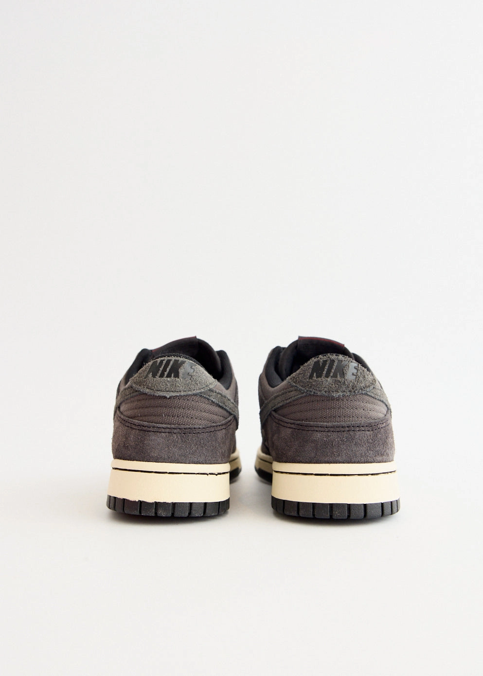 Dunk Low Retro 'Medium Ash Black' Sneakers Key Holder, DonT Miss Out