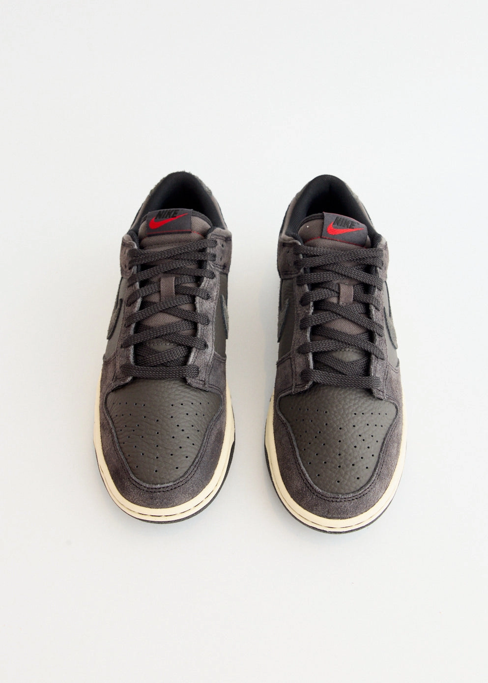 Dunk Low Retro 'Medium Ash Black' Sneakers EditorS Pick, Everyday