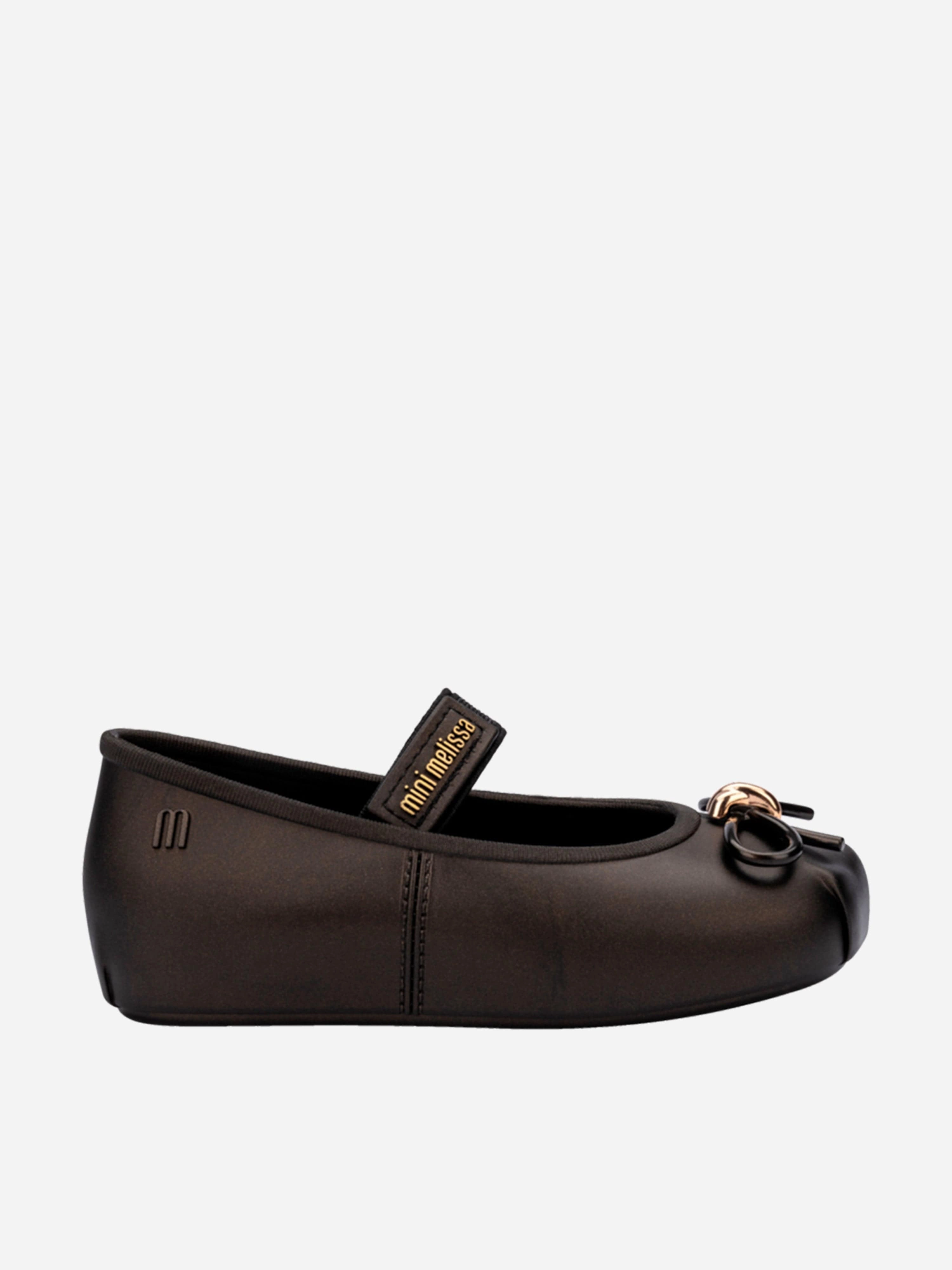 Mini Melissa Girls Sophie Ballet Flats in Black Bucket Bag For Summer Outings, Side Pocket, Lightweight Design