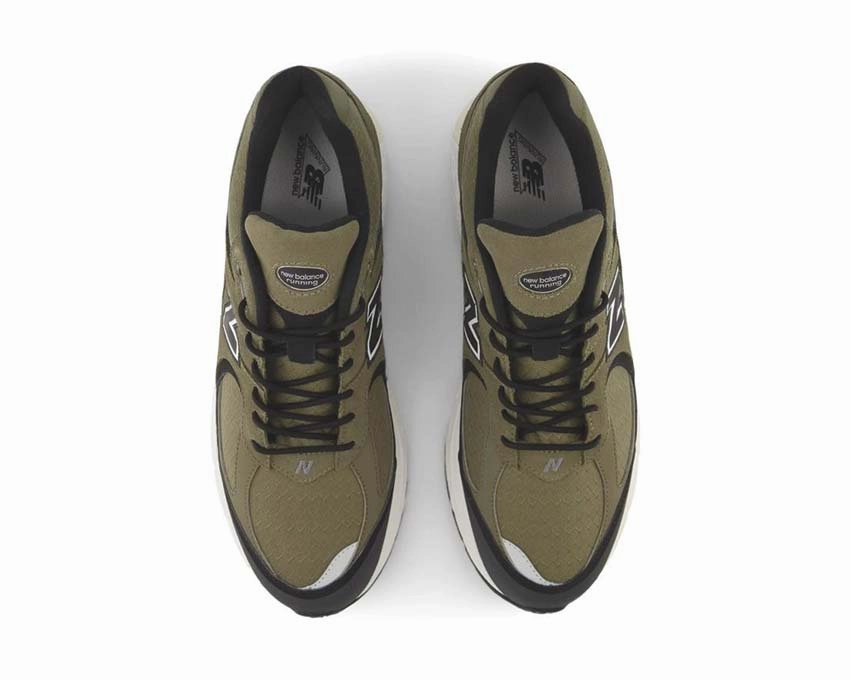 Fan Favorite New Balance 2002RX Discover More