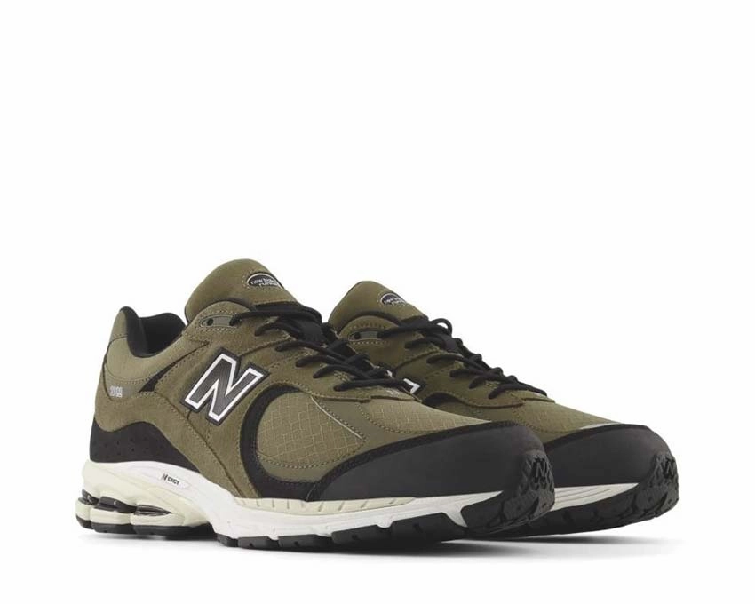 Seamless Style New Balance 2002RX Mesh