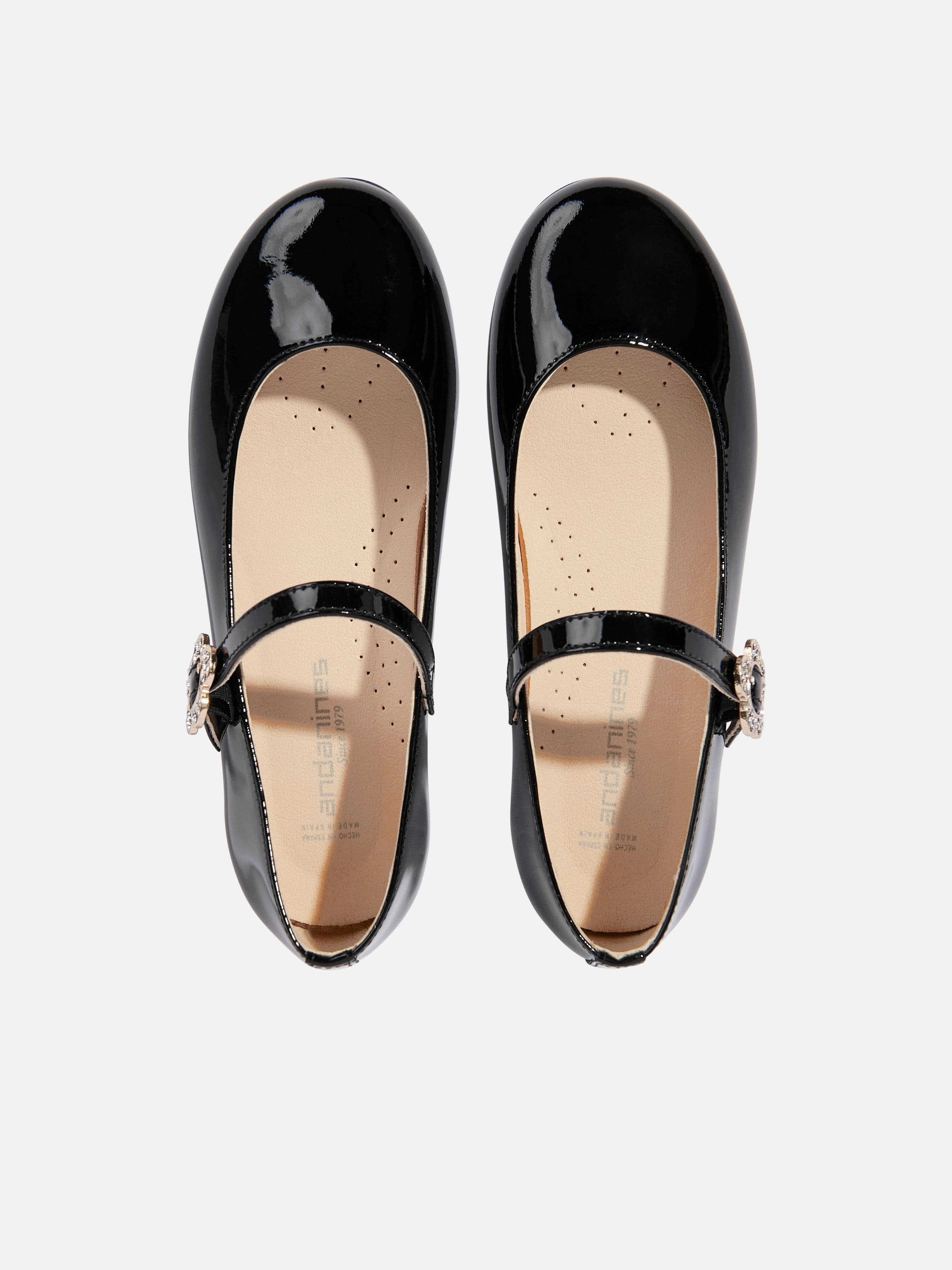 Andanines Girls Patent Leather Mary Jane Shoes in Black Looks That Wow