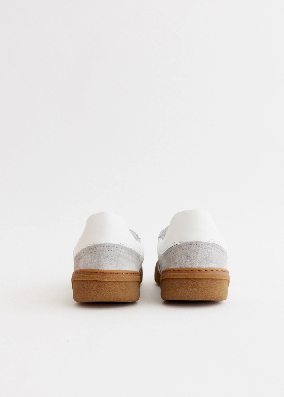 Bars M Sneakers Next-Level Comfort, Versatile Functionality