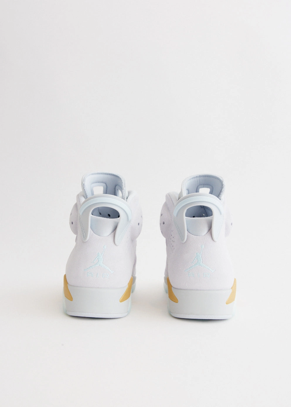 Women's Air Jordan 6 Retro 'Pearl' Sneakers Now Trending