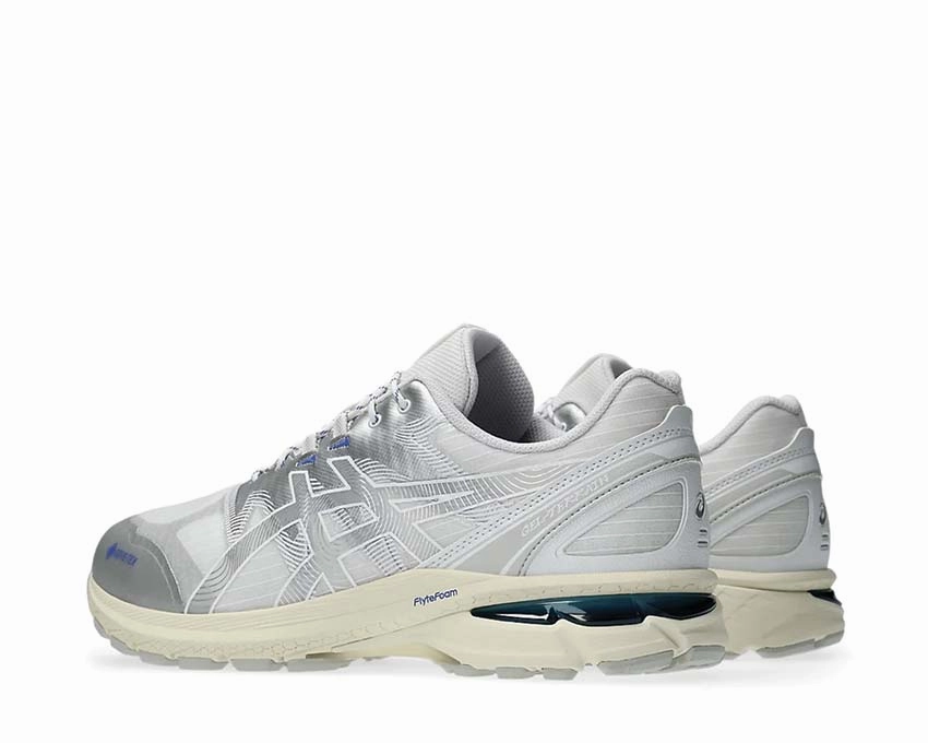 Seamless Style Asics Gel Terrain GTX