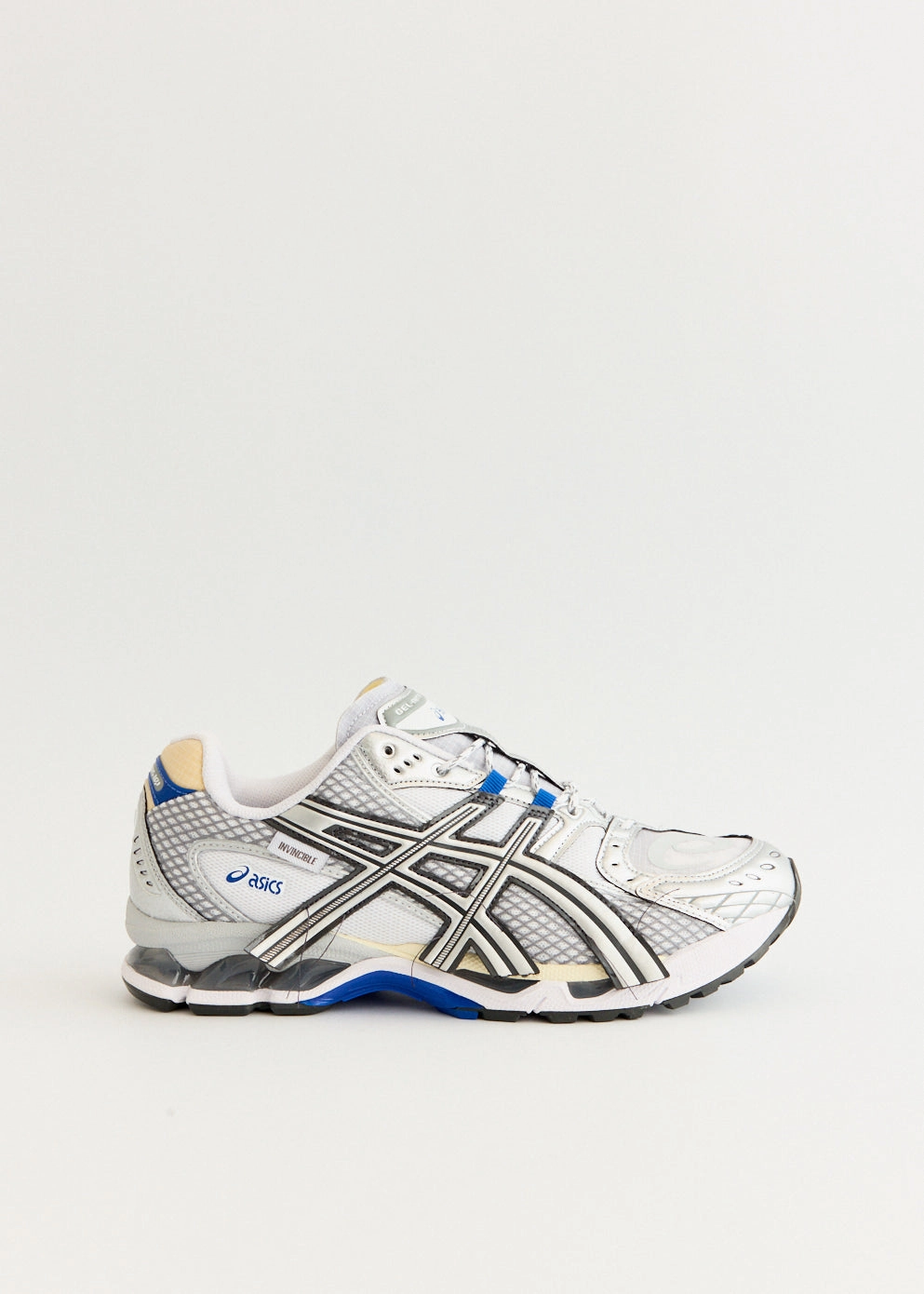Only A Few Left Seasonal collaboration x Invincible Gel-Nimbus 10.1 'Pure Silver' Sneakers Embroidered