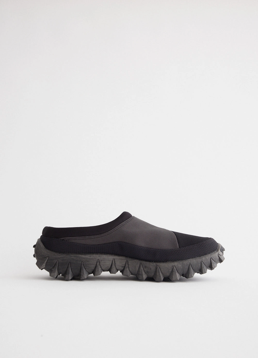The Smart Buy Seasonal discount Snowclog 'Black Asphalt' Sneakers Basic function offer White Canvas Tote Bag