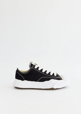 Breathable Build, Get The Look Secure Pocket Hank Low Top Sneakers Key Holder