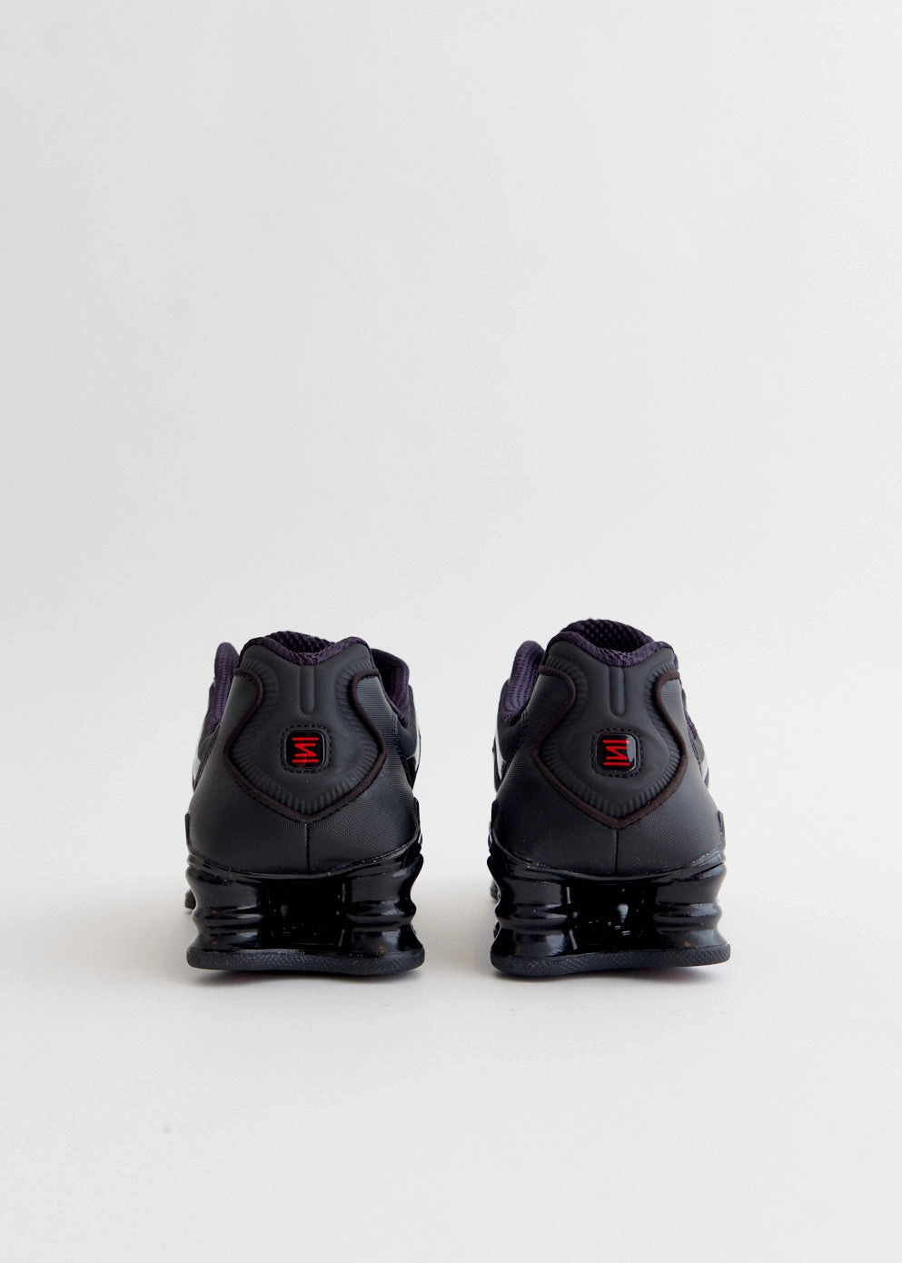 Expandable Women's Shox TL 'Black' Sneakers Fits Any Lifestyle
