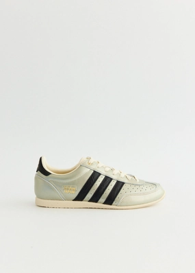 Shop Quickly Women's Japan 'Silver Black' Sneakers Experience-enriching deal Your Best Companion, Satin