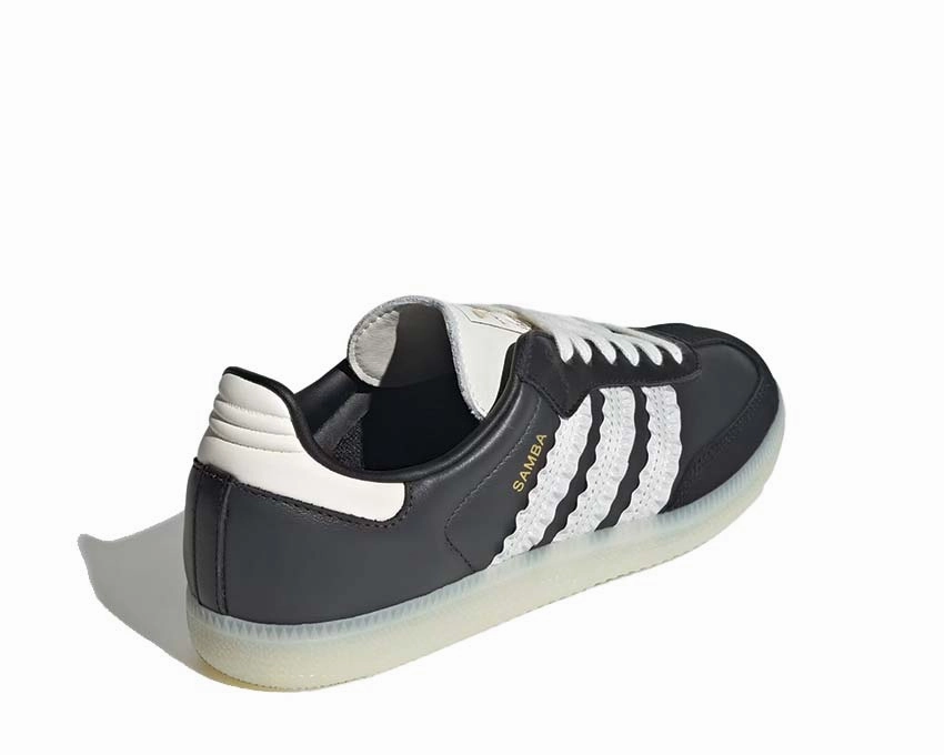 Adidas Samba OG "Carbon" W Built For Movement