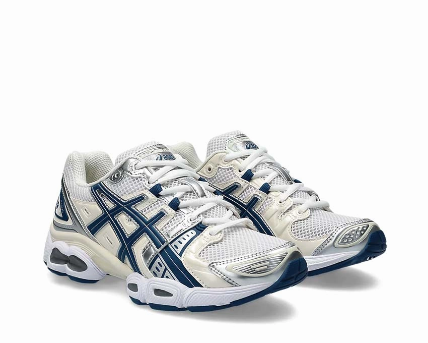 Be Unique, Shop Unique Asics Gel-Nimbus 9 Lightweight Design
