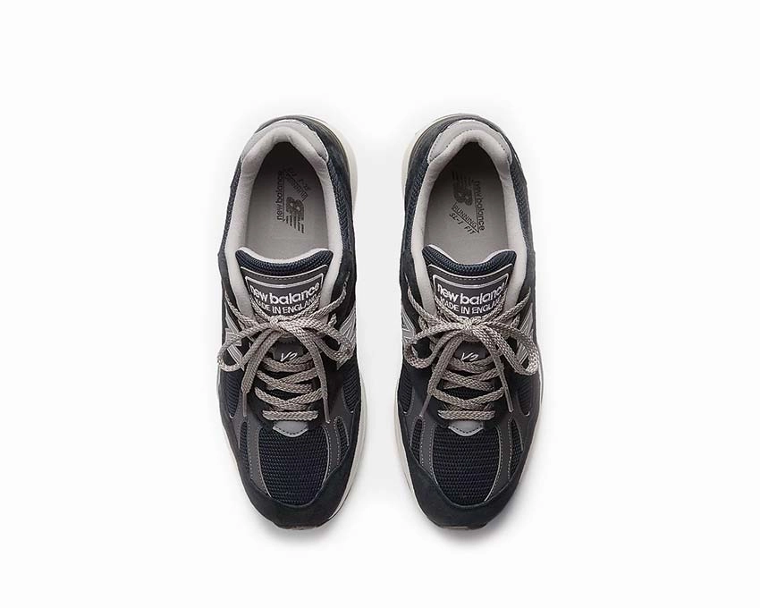 Everyday Luxury New Balance 991v2 Made in UK Dark Navy