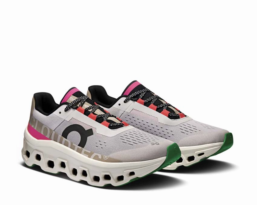 Sporty, Next-Level Gear On Cloudmonster W "Silver"