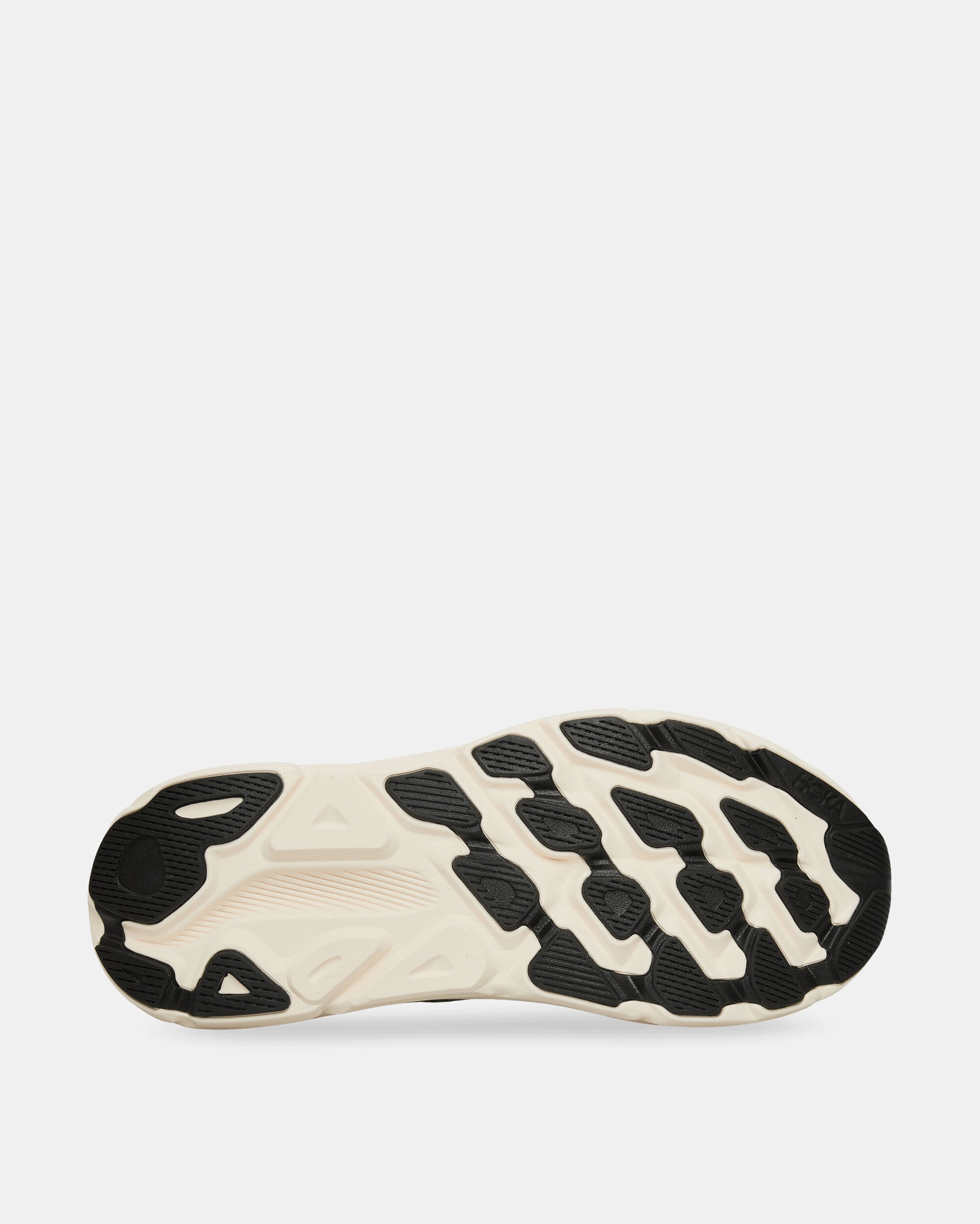 Satin Clifton One9 Sneakers Habanero / Black Outfit For The Weekend