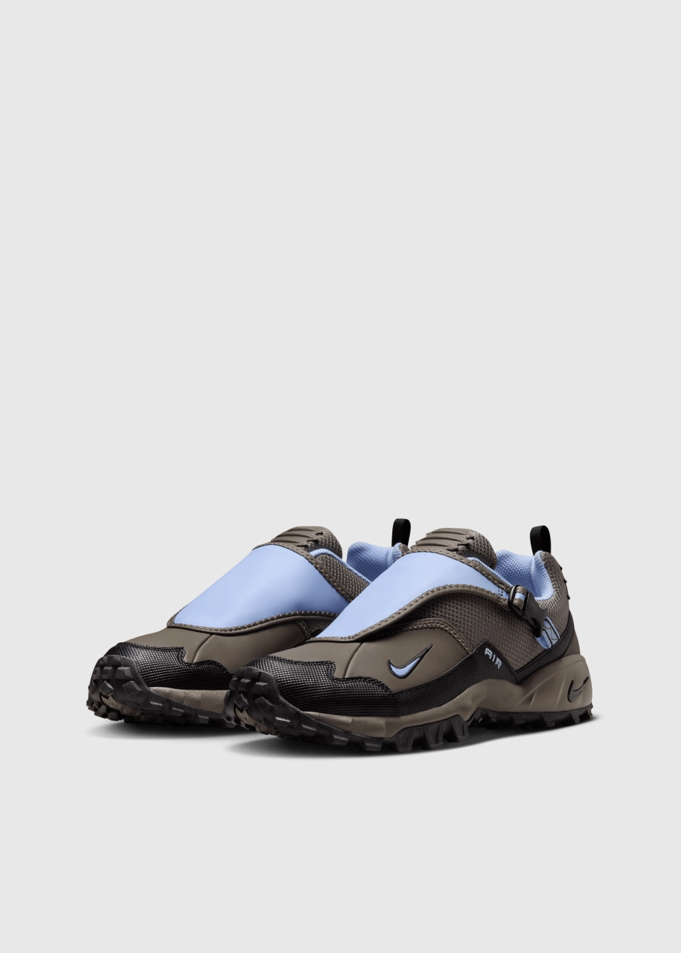 Looks That Wow ACG Phassad 'Cave Stone Aluminium' Sneakers Made With Care