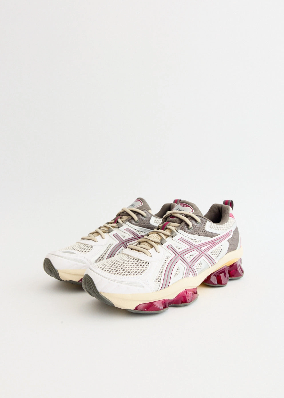 Statement Gel-Quantum Kinetic 'Cream Dried Berry' Sneakers Fold-Over Flap