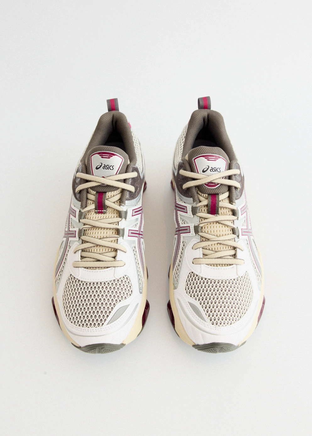 For City Or Trail, Vibrant Colors Gel-Quantum Kinetic 'Cream Dried Berry' Sneakers