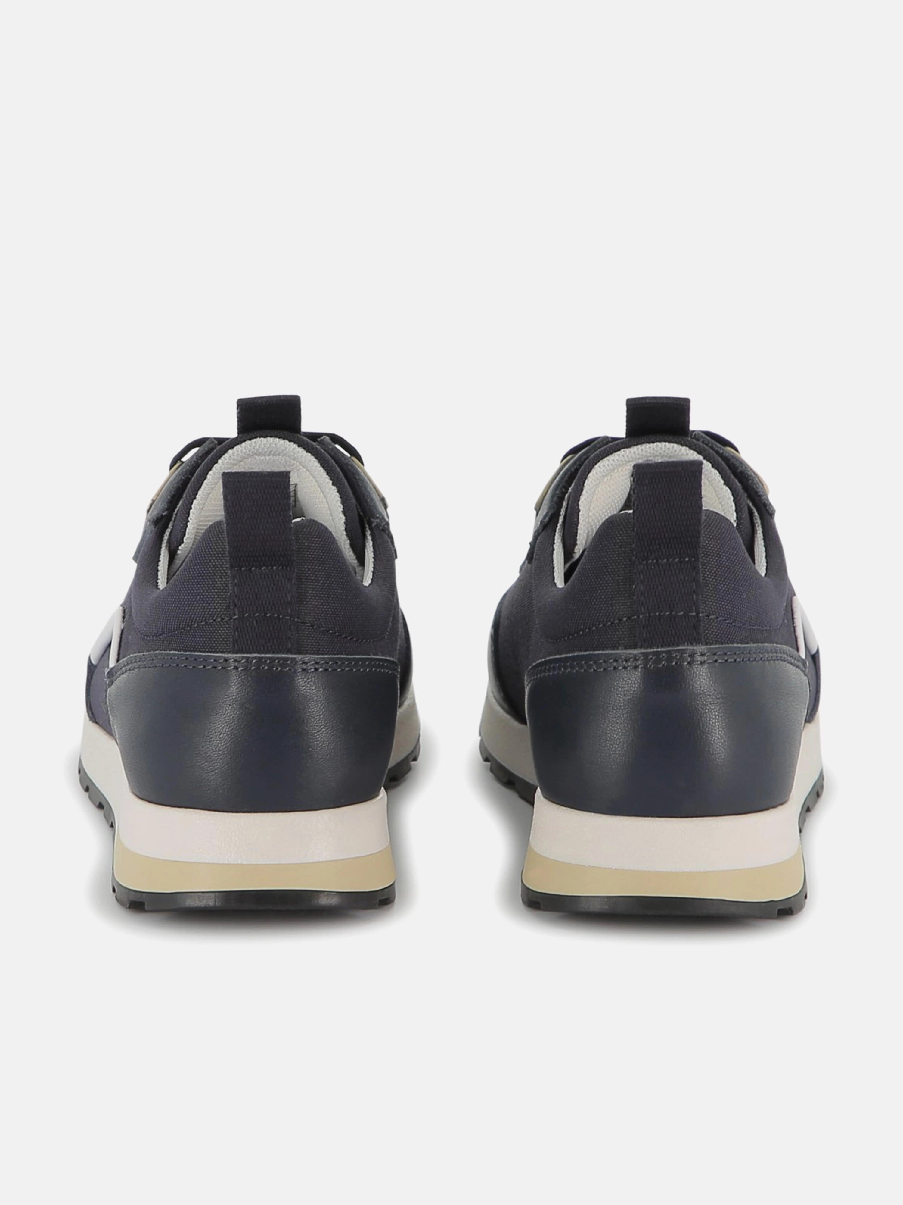 Padded Strap, Transparent Pvc, Join The Trend BOSS Boys Lace Up Logo Trainers in Navy