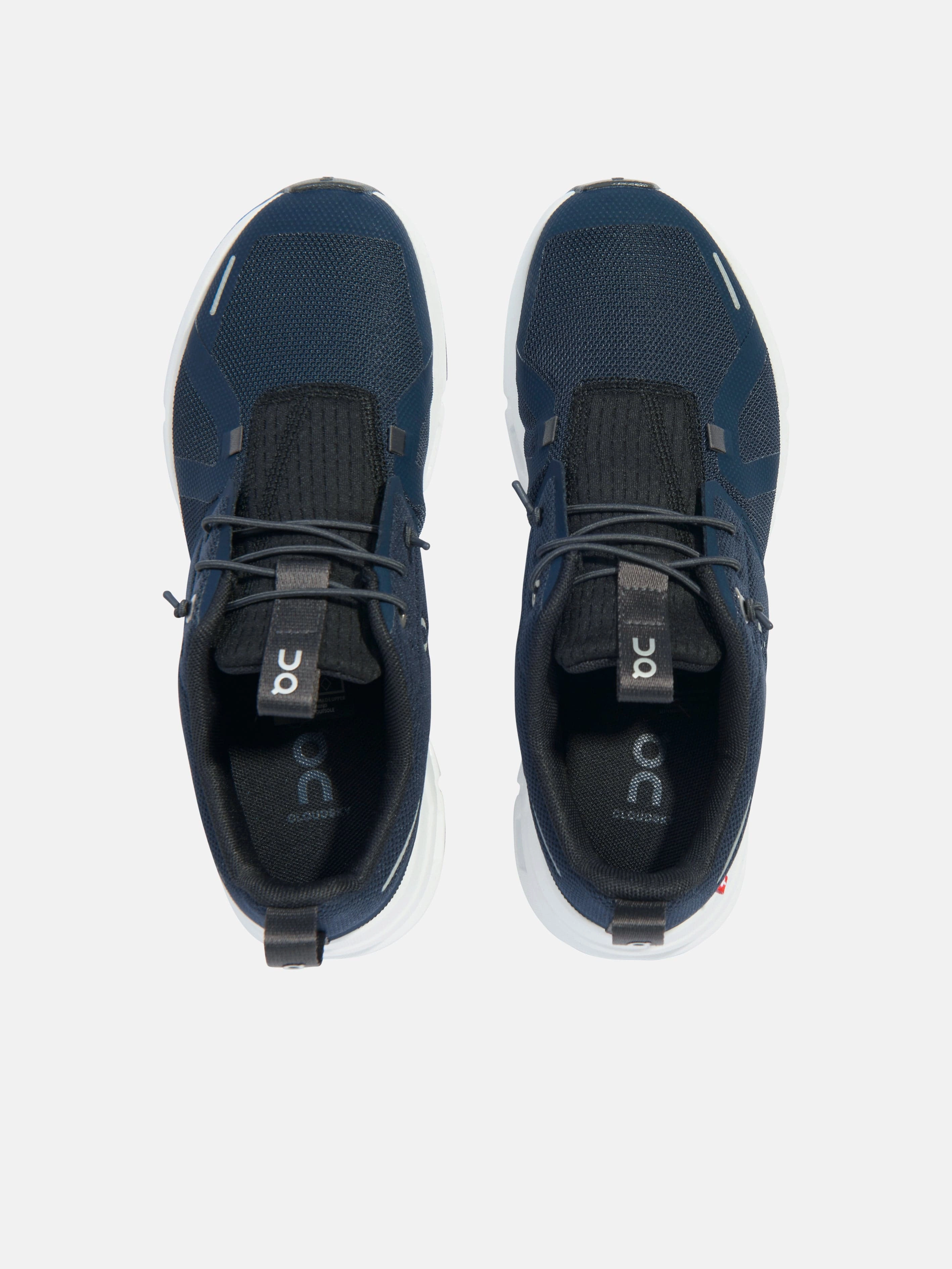 Sleek & Affordable On Running Kids Cloud Sky Trainers in Navy