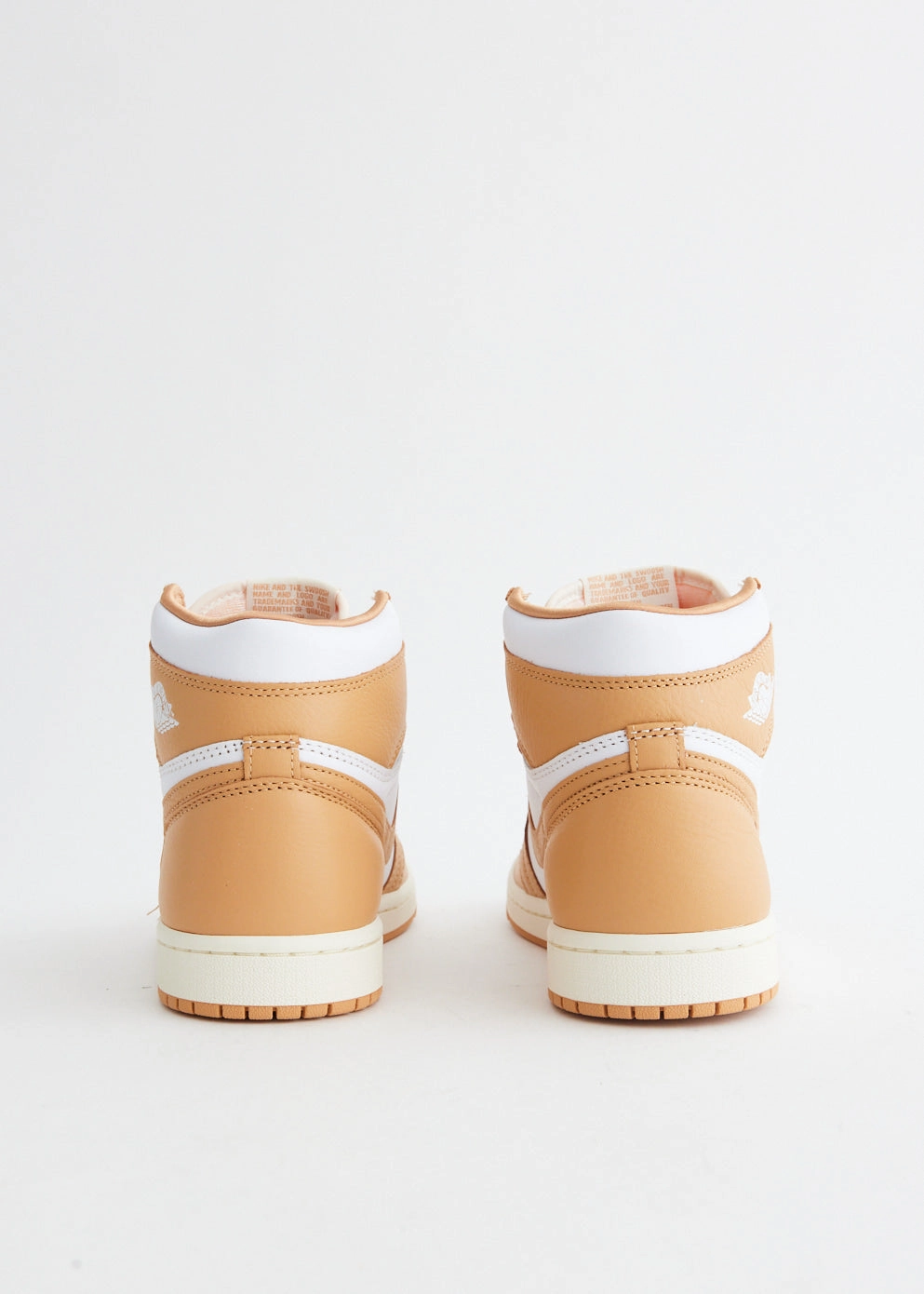 Designer Leather Handbag For Women Women's Air Jordan 1 Retro High OG 'Praline' Sneakers