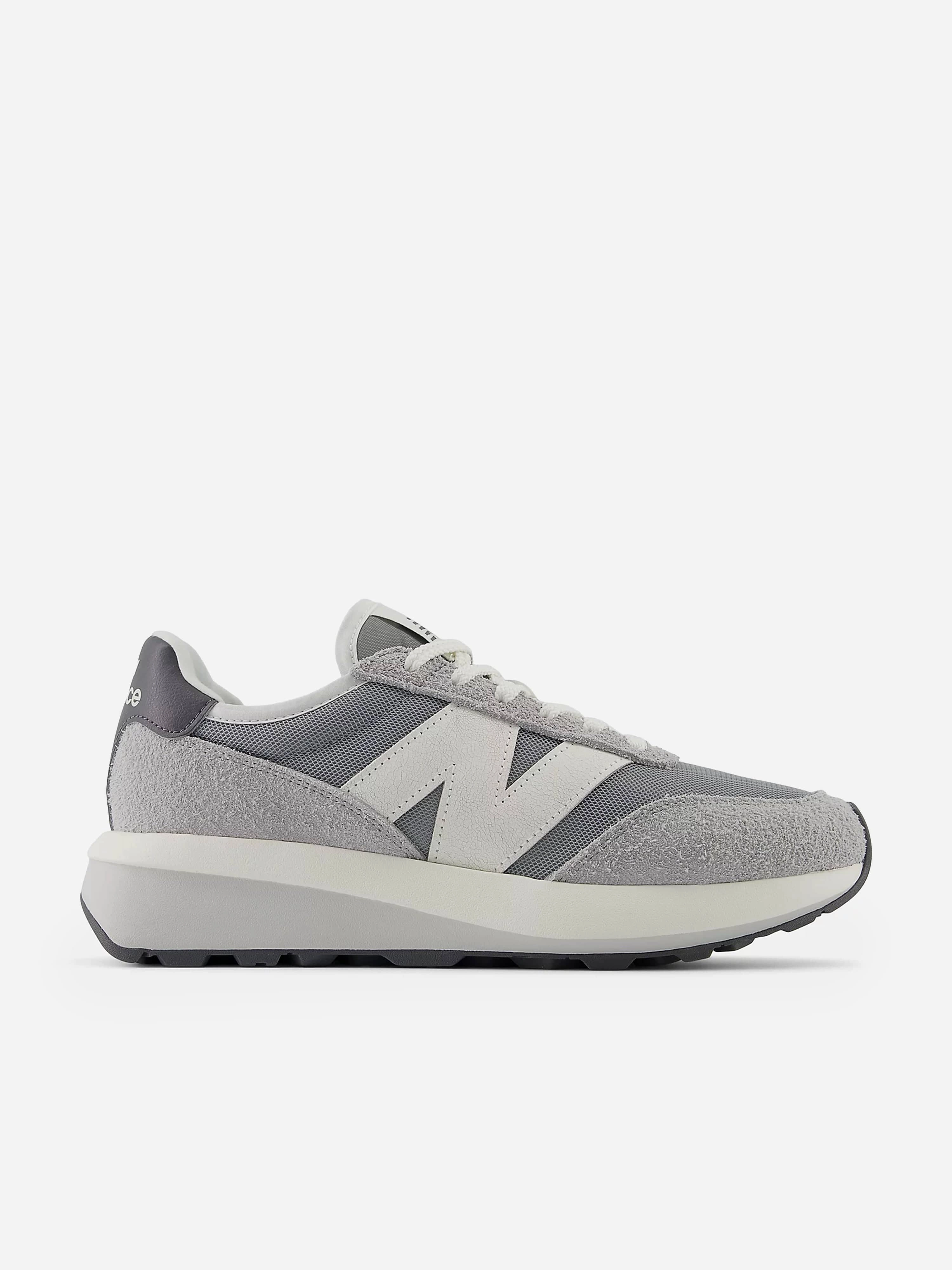 Anti-Slip Grip Time is Running Out Kids 370 Trainers in Grey Limited Release