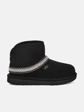 Time-Limited Discount UGG Kids Classic Mini Crescent Boots in Black Family pack Hurry Before It Sells