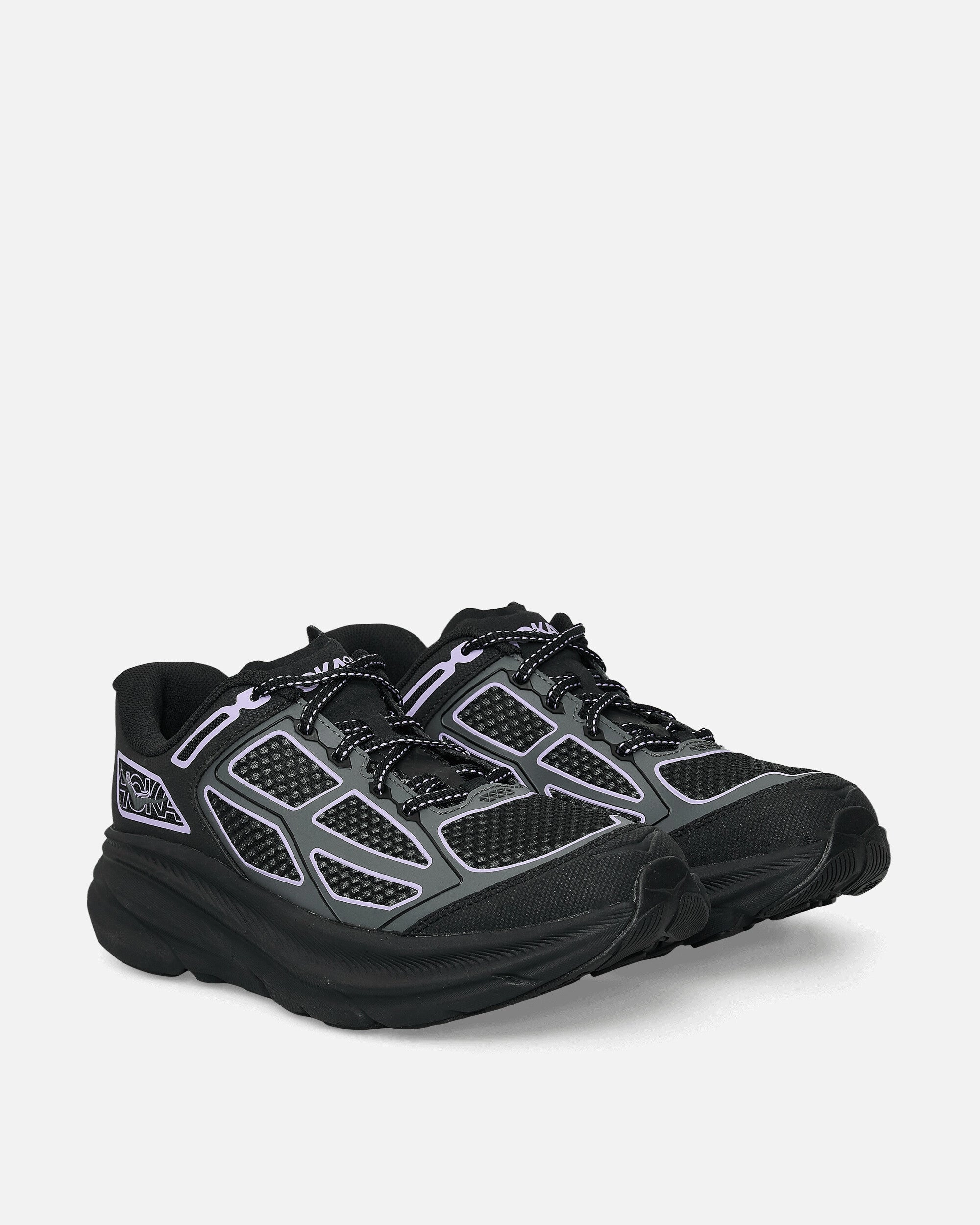 Effortless Elegance Clifton One9 Sneakers Black / Aster Flower