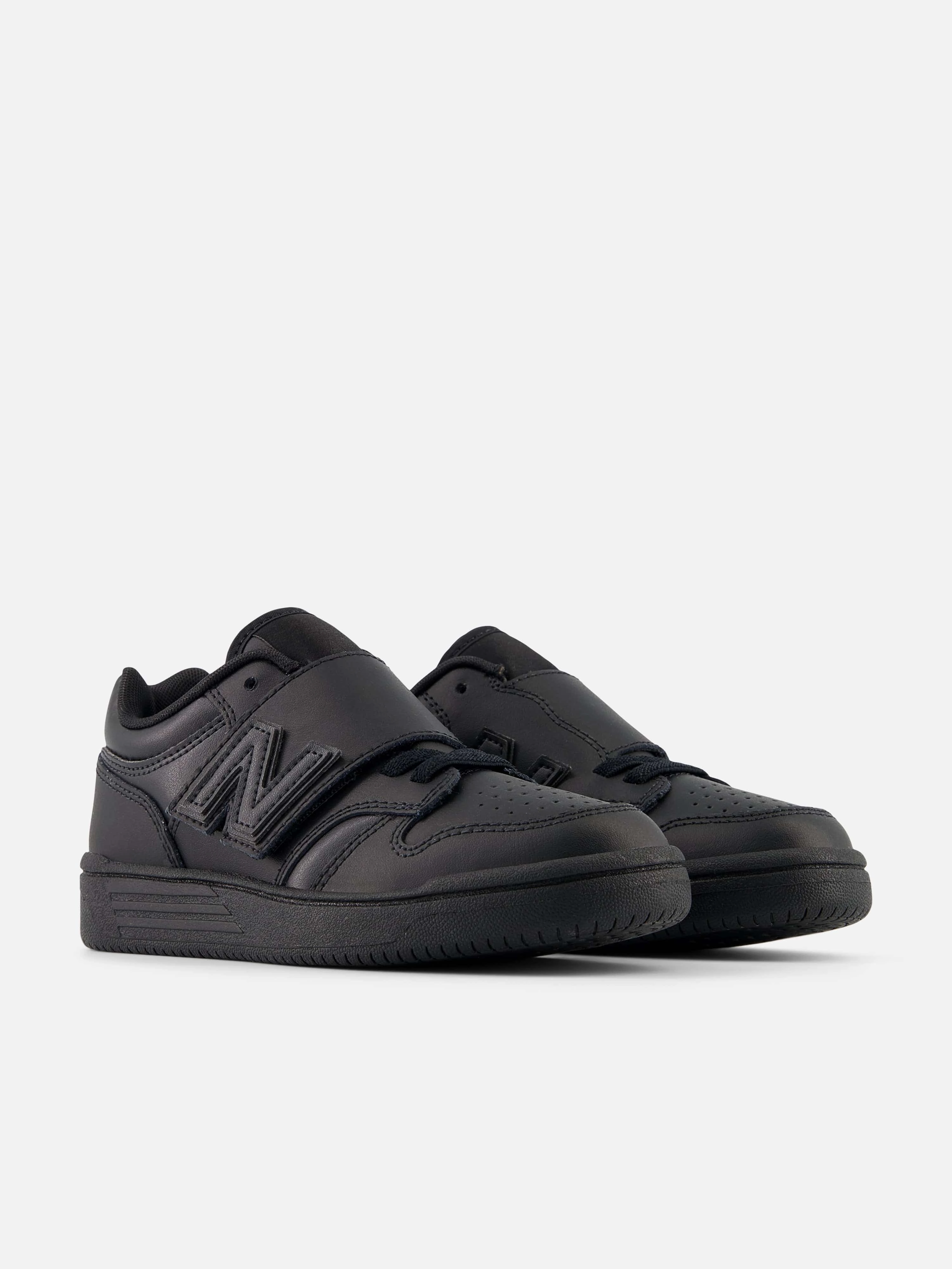 Flexible Design Boys 480 Trainers in Black All-In-One Design
