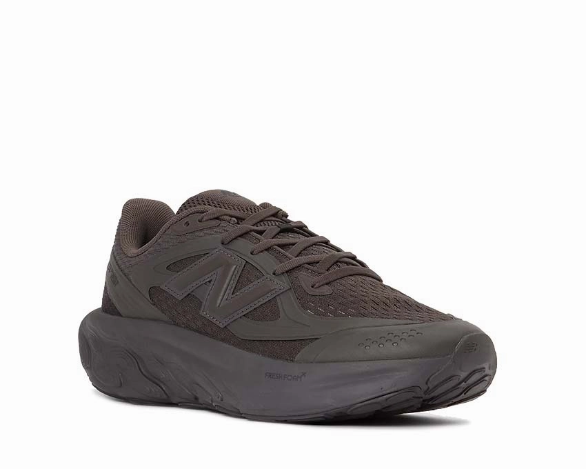 Flawless Finish New Balance Fresh Foam Trainer "Black Cement" Denim